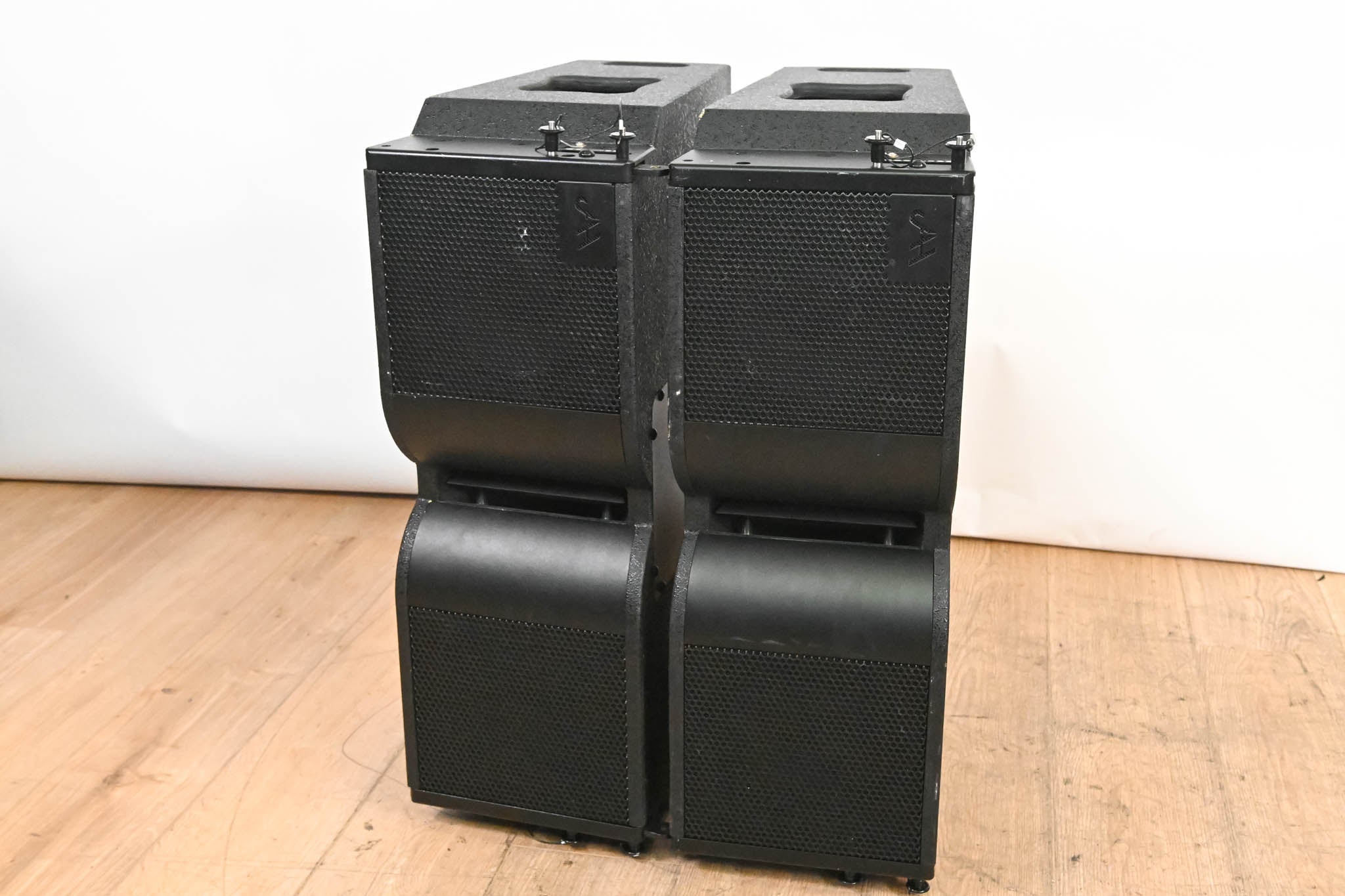 JAH Audio JLA208 Pro Tri-Amplified Passive Line Array (PAIR)