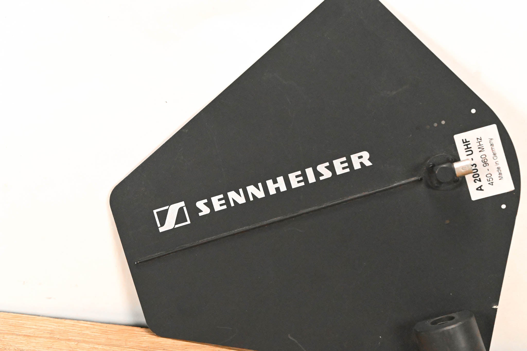 Sennheiser A 2003-UHF Passive Directional Antenna