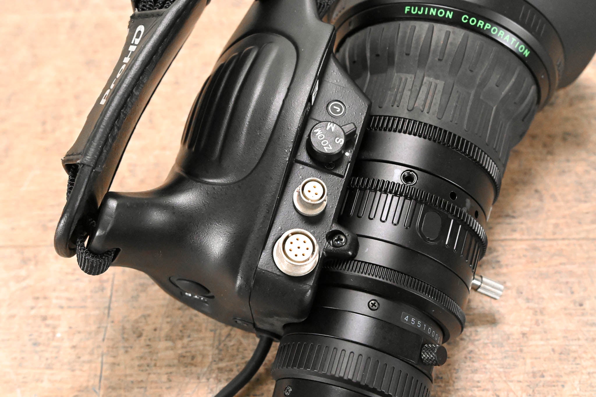 Fujinon Th17x5BRMU Broadcast Zoom Lens - 1:1.4/5-85mm