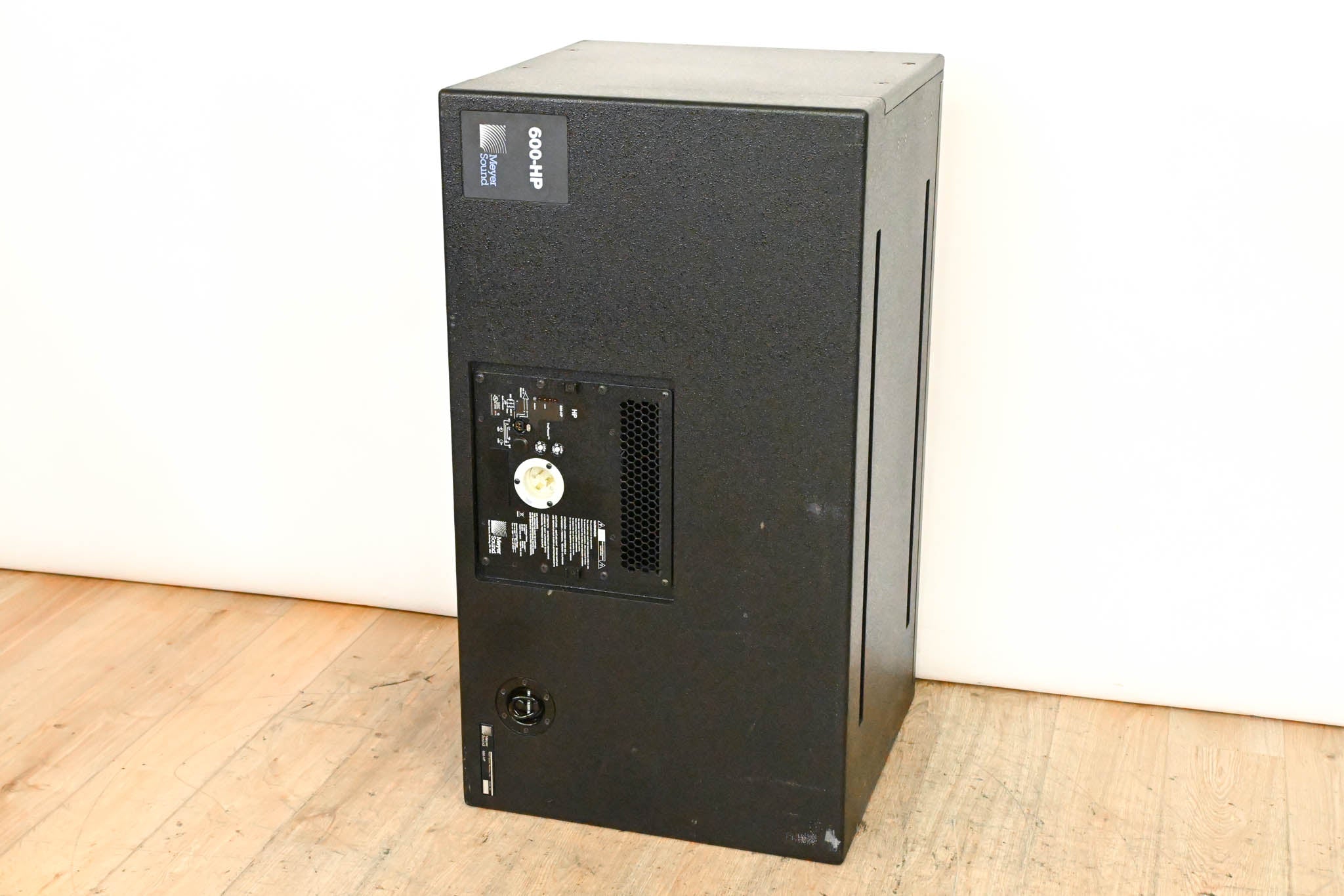 Meyer Sound 600-HP Compact High-Power Subwoofer