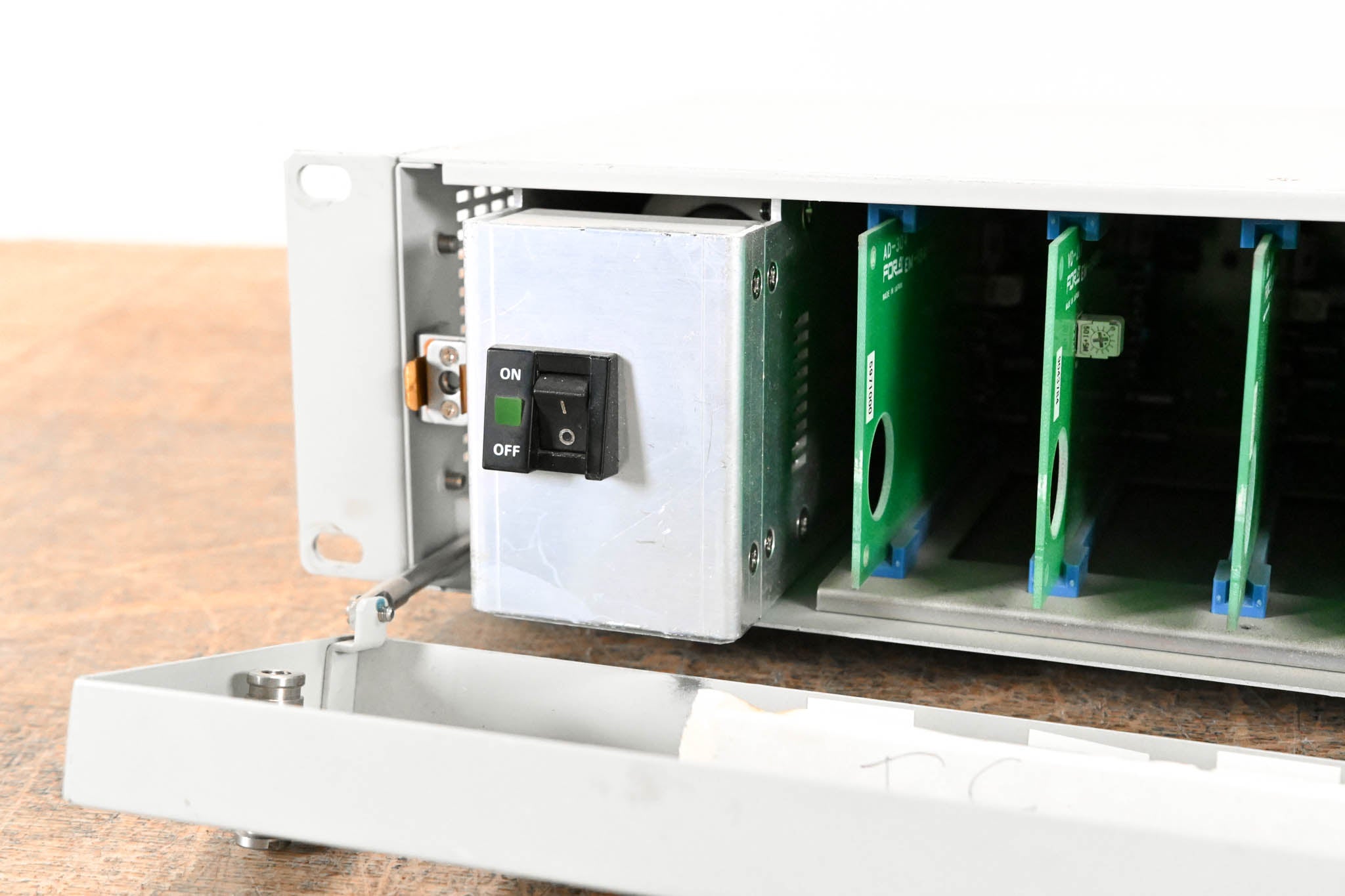 For.A DF-300 Distribution Amplifier with Cards