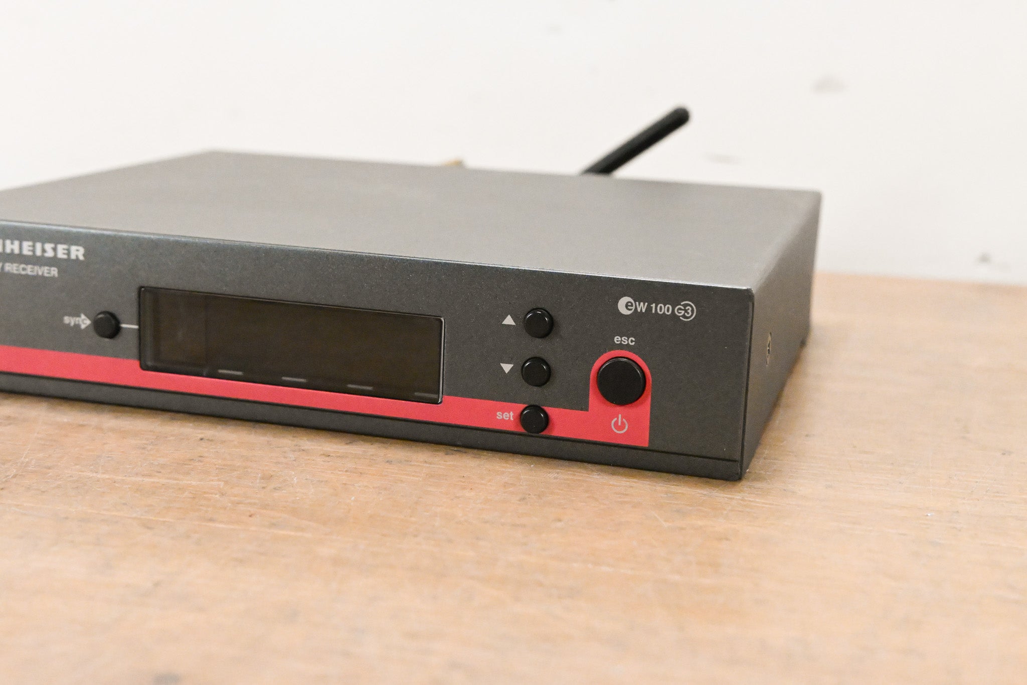 Sennheiser EM 100 G3 Wireless Receiver - 516-558 MHz (NO POWER SUPPLY)