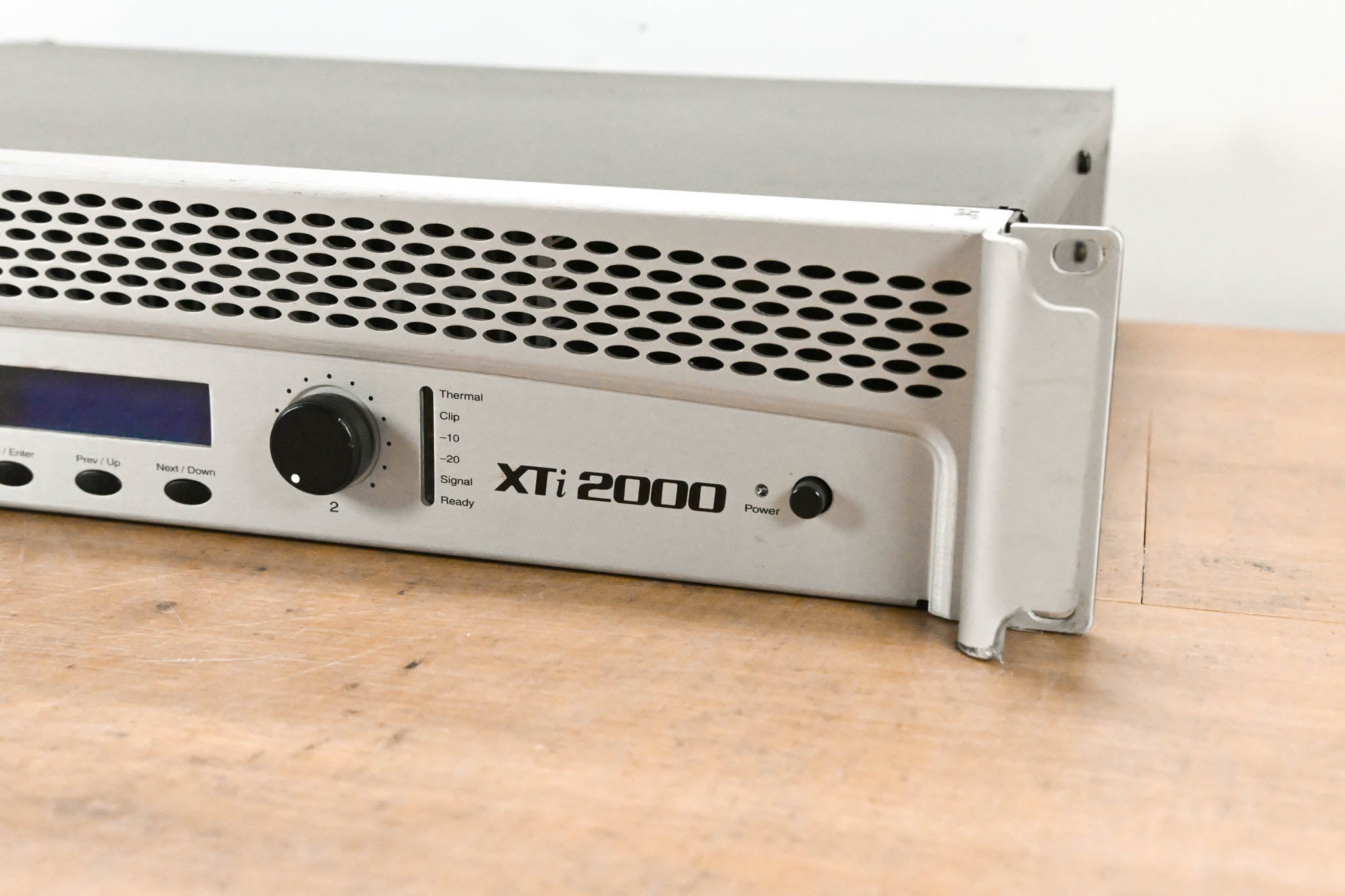 Crown XTi 2000 2-Channel Power Amplifier with DSP