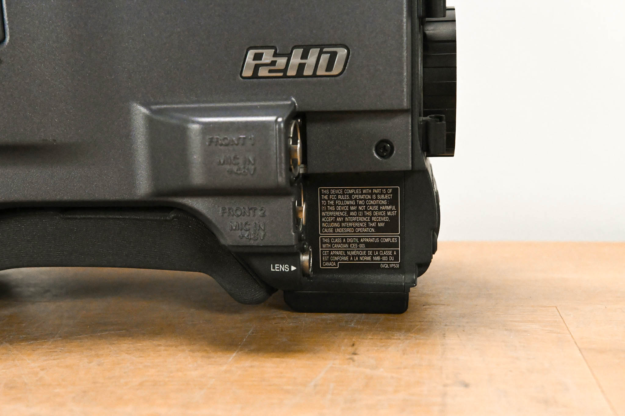 Panasonic AG-HPX500P 2/3" Shoulder-Mounted P2HD Camcorder