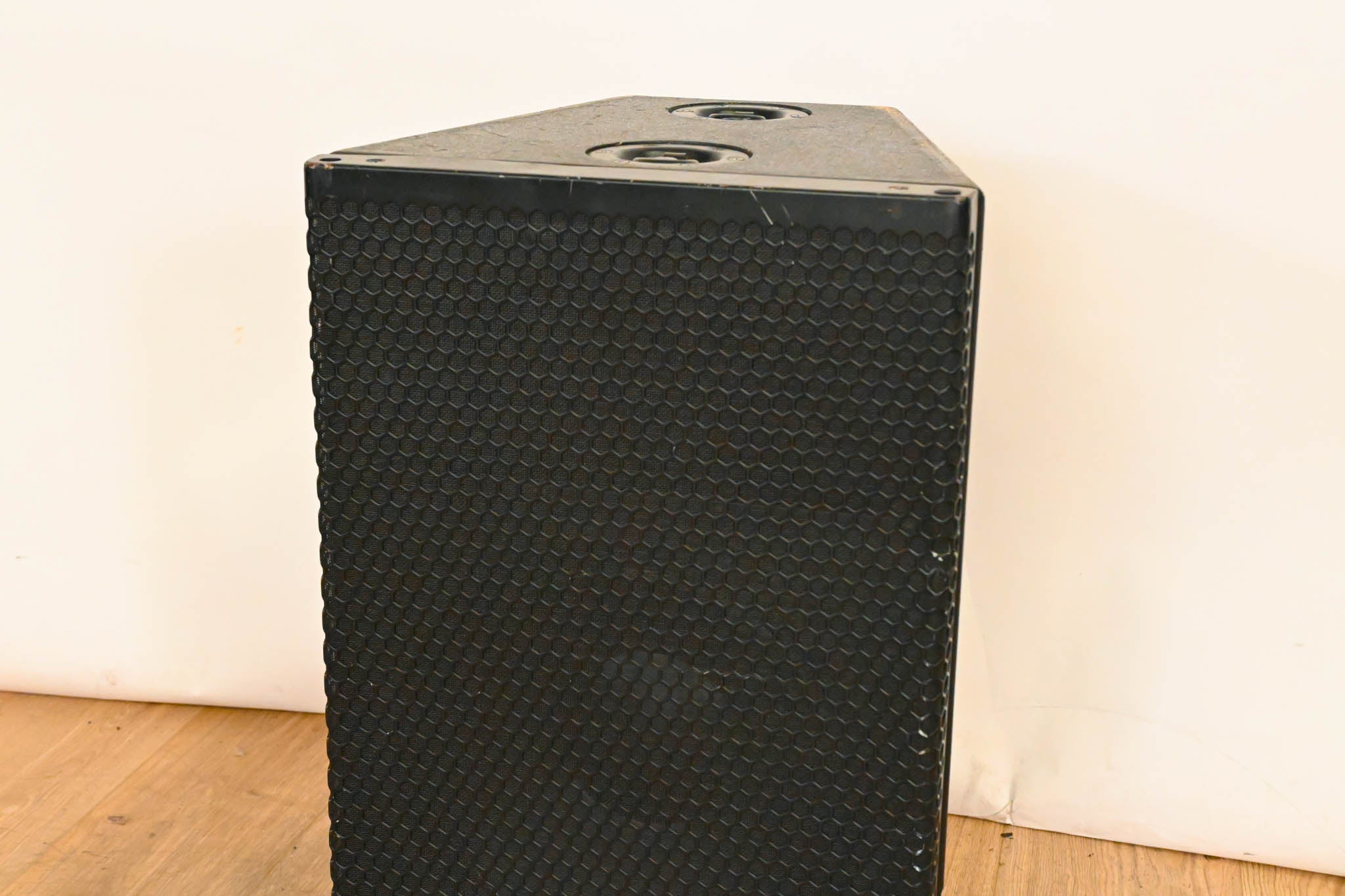 Meyer Sound UPA-1P Compact Wide Coverage Loudspeaker