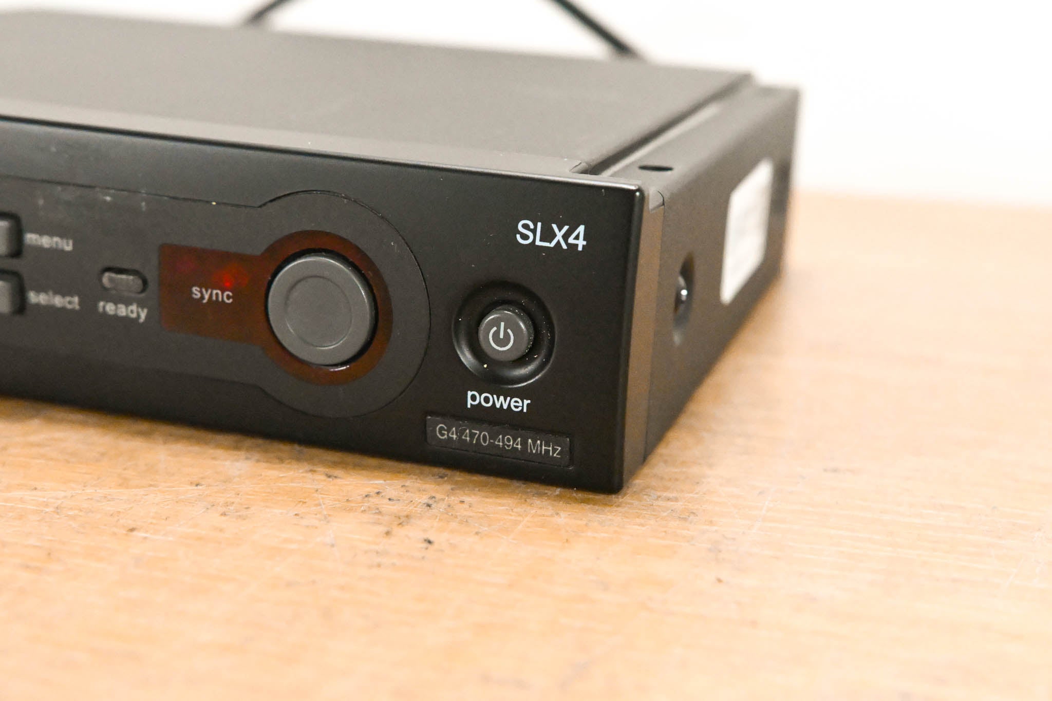 Shure SLX4 Wireless Receiver - G4 Band: 470-494 MHz (NO POWER SUPPLY)