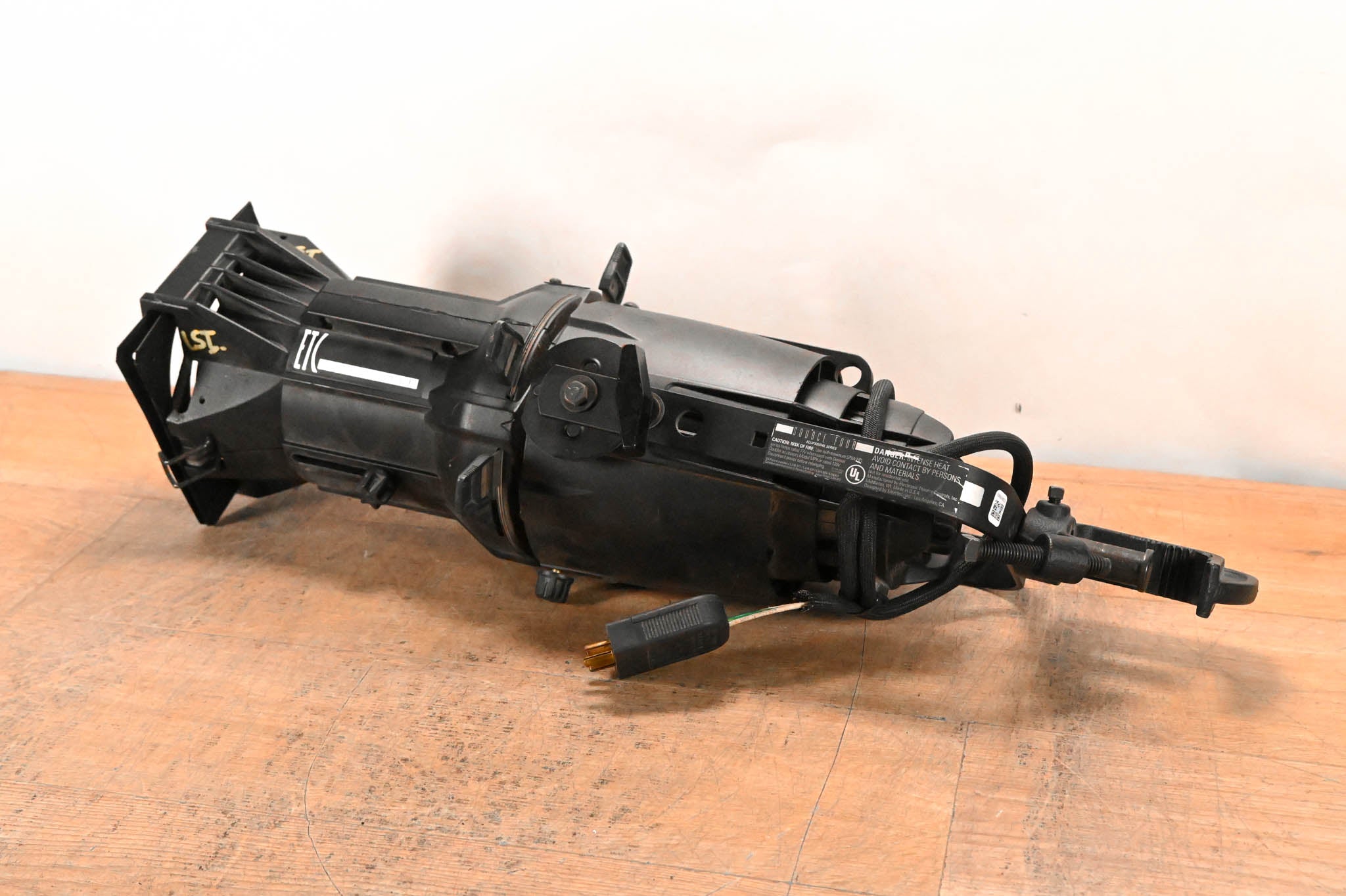 ETC Source Four 575 19 Degree Ellipsoidal Light