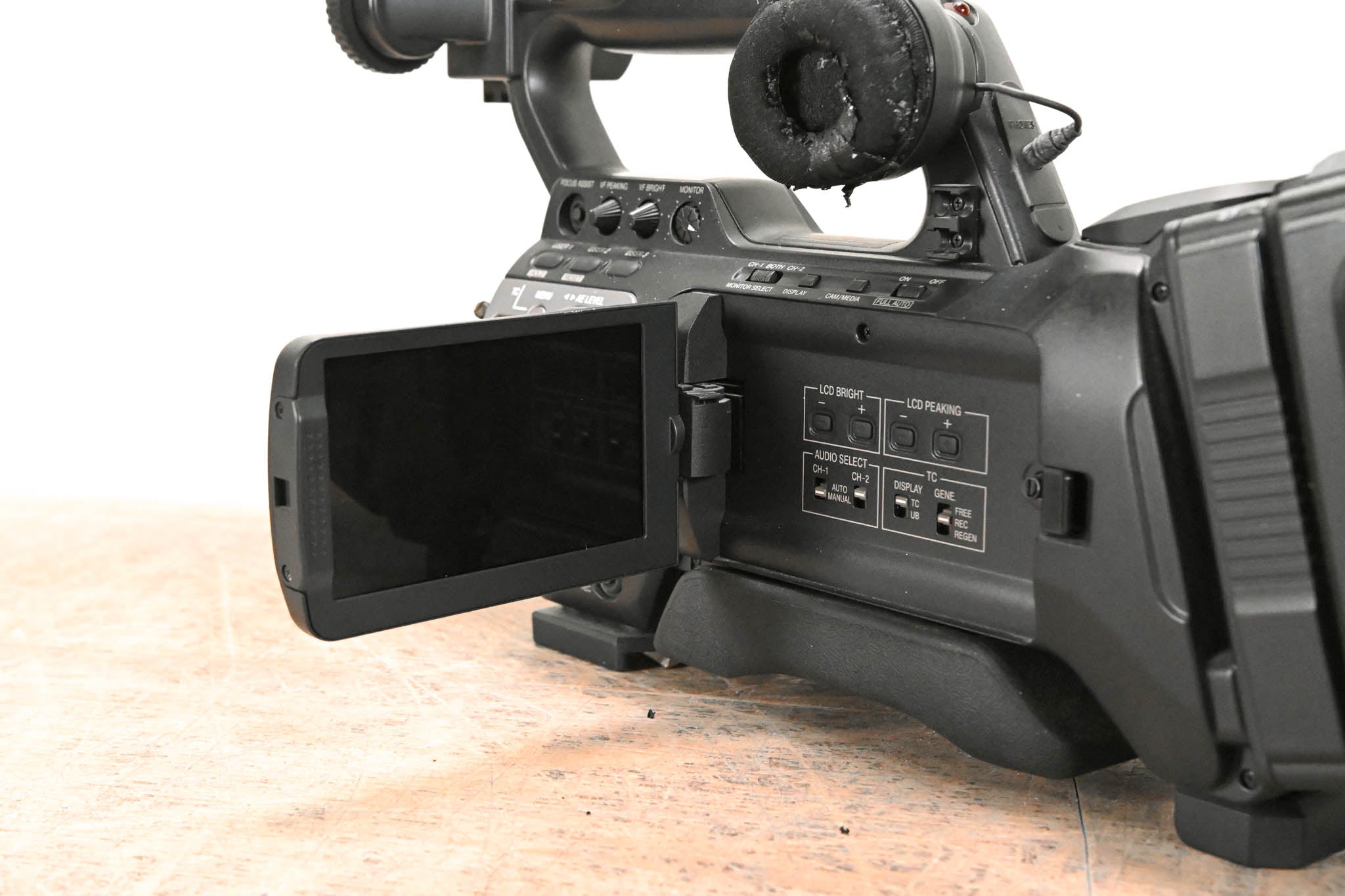 JVC GY-HM790U ProHD Solid State Media Camcorder