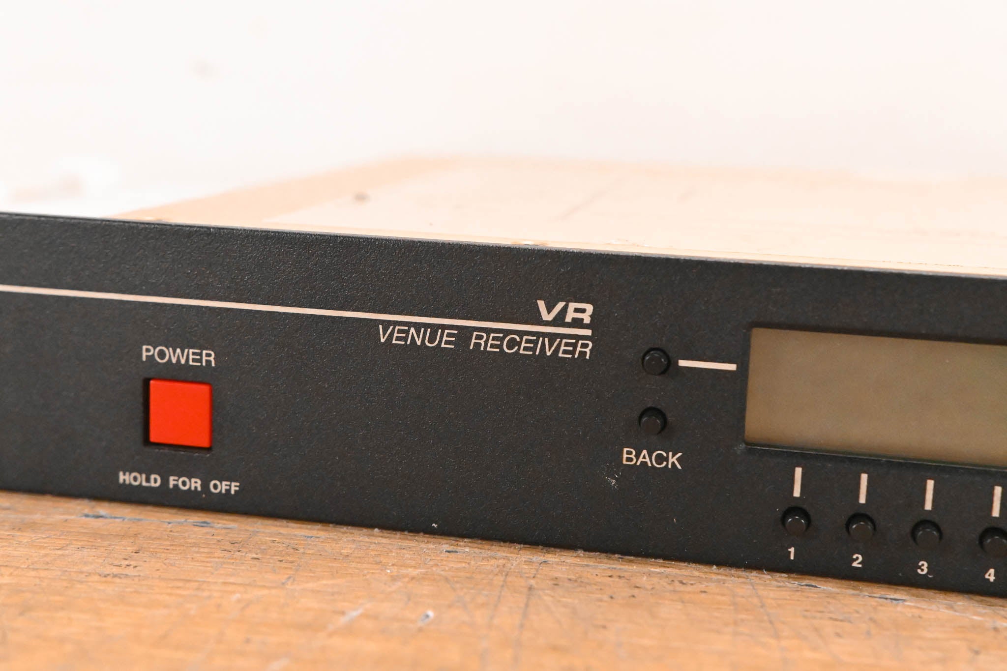 Lectrosonics Venue Wideband Mid 6-Channel Receiver w/ Bodypacks (NO PSU)