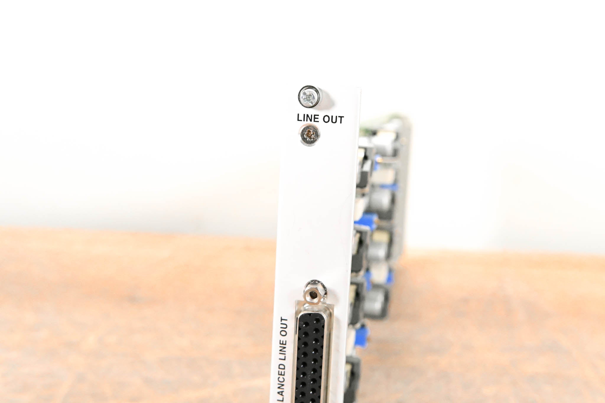 Studer 8-Channel Analog Line Out Card for D21m & D23m Modular I/O System