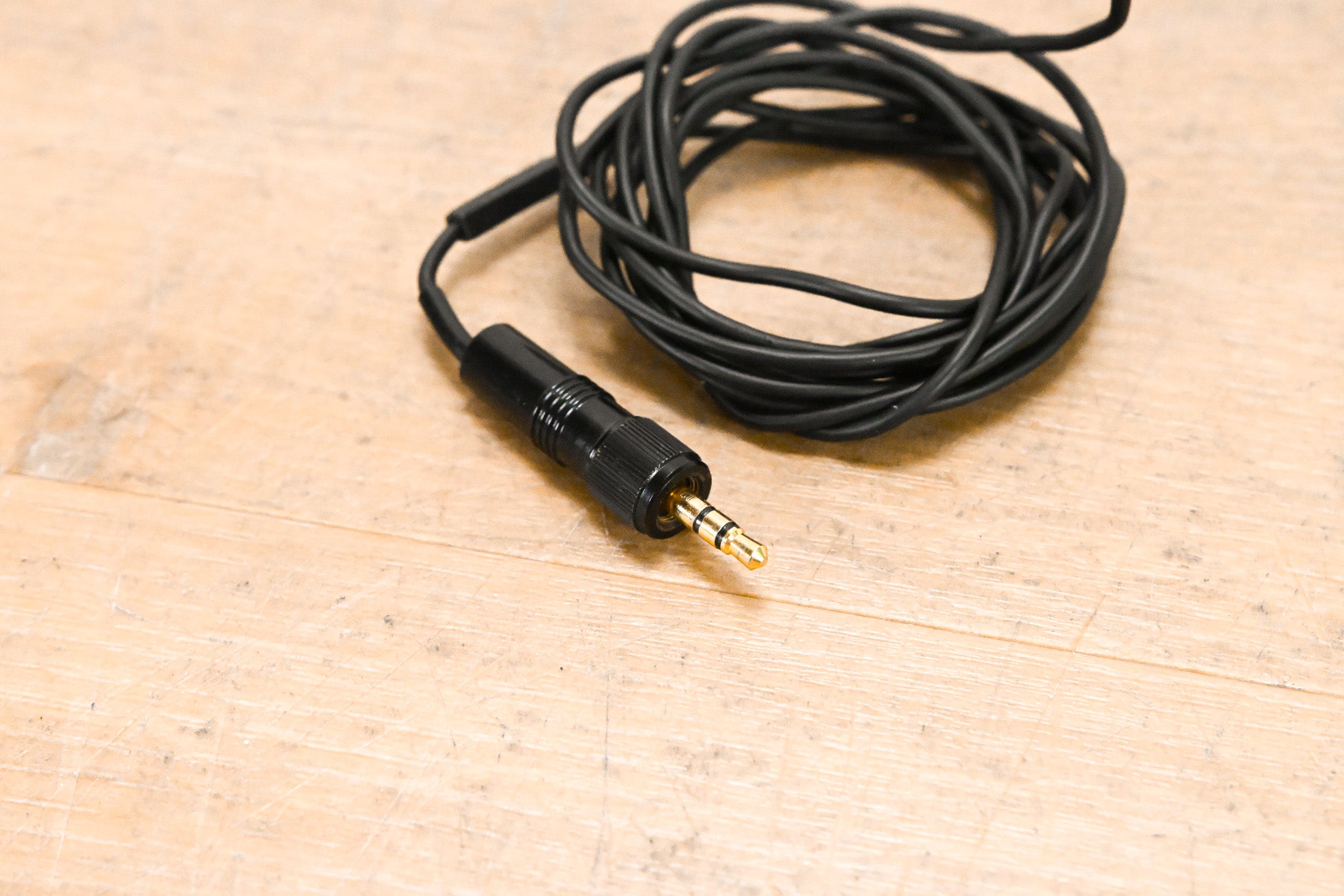 Sennheiser MKE 2 Lavalier Lapel Microphone w/ Locking 3.5mm Connector