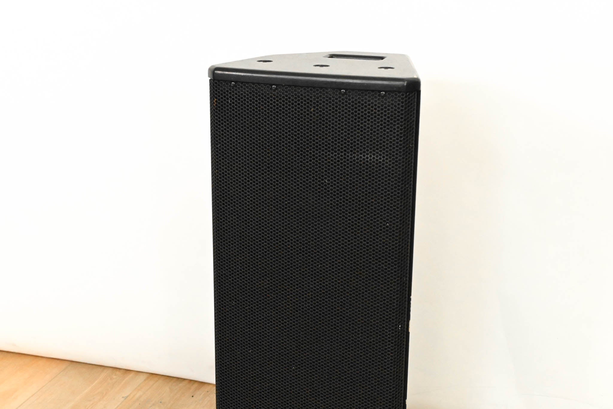 Yamaha IF2208 Dual 8" 2-Way Full-Range Loudspeaker