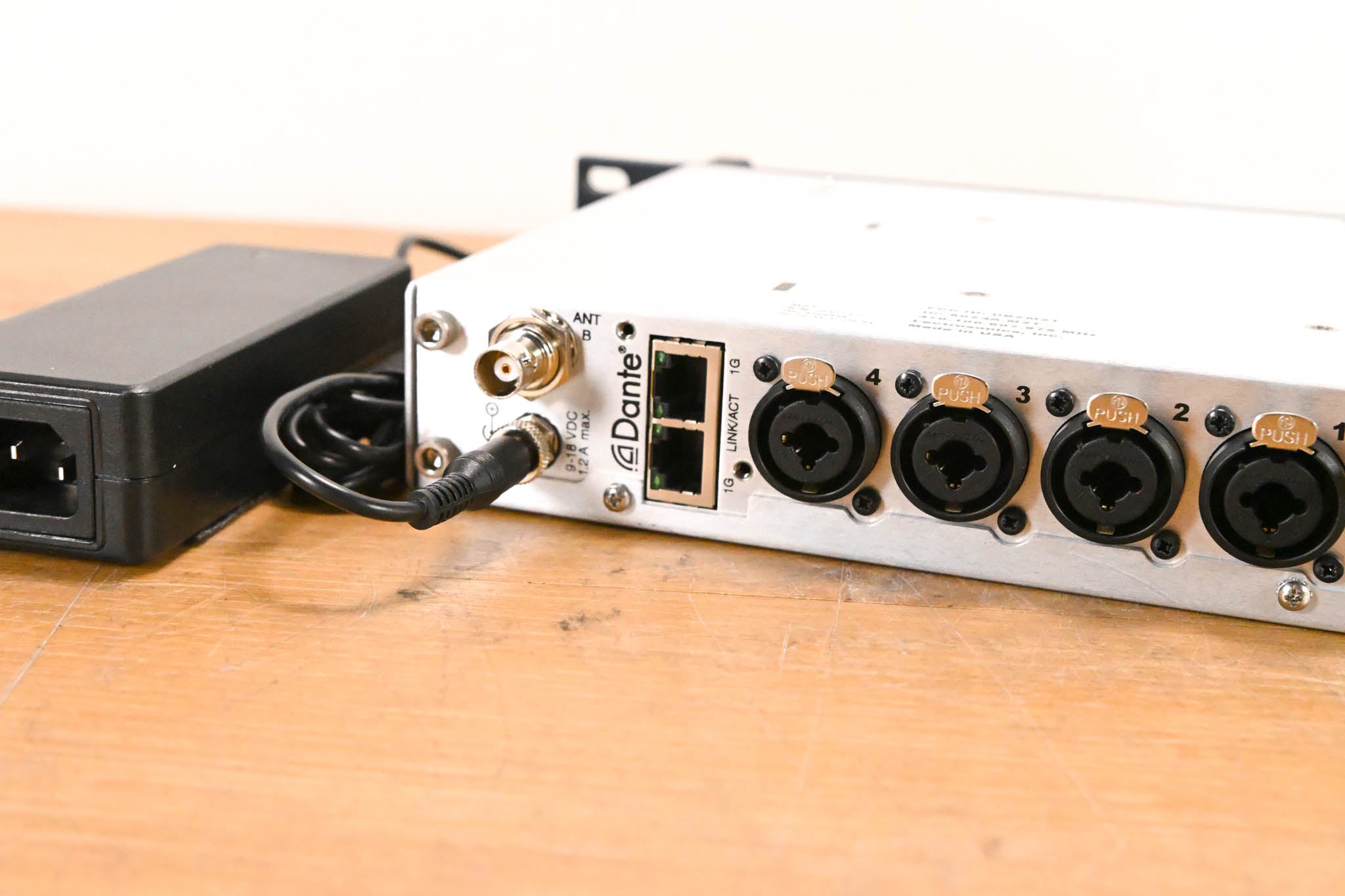 Lectrosonics Duet M2T/M2Ra IEM/IFB System - 470-608 MHz