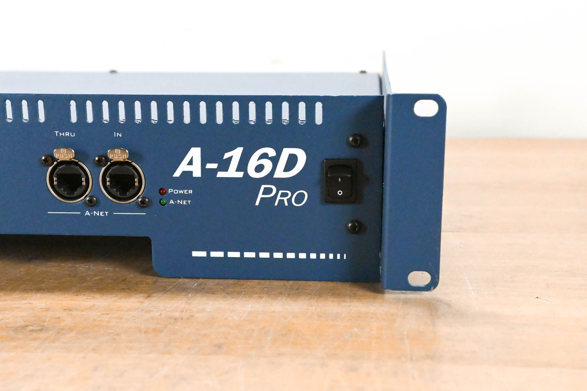 Aviom A-16D Pro A-Net Distributor