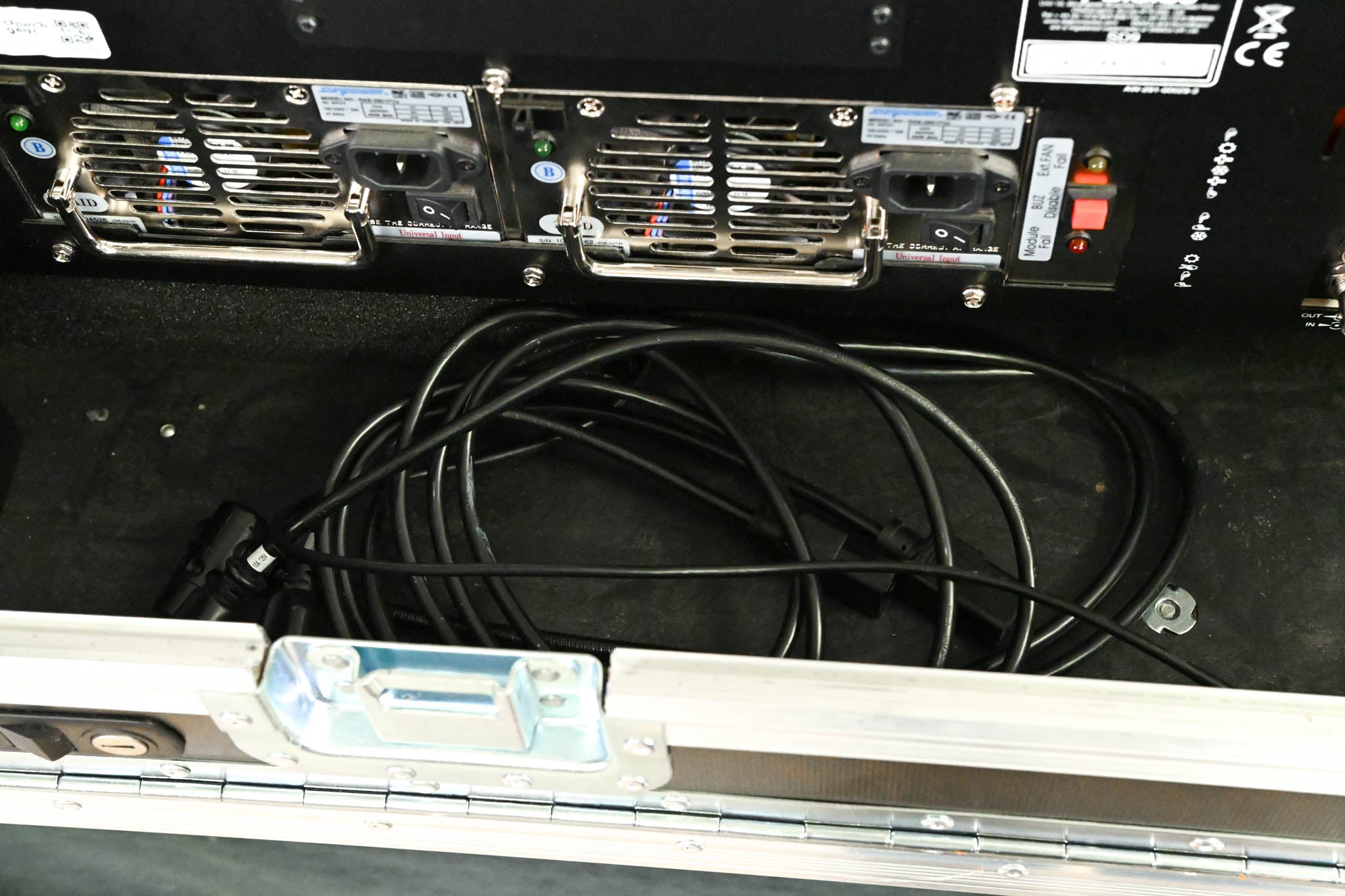 DiGiCo SD9 Digital Mixing Console with Road Case