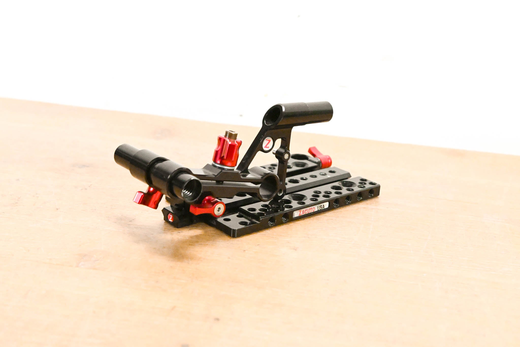 Zacuto Z-C2TP C200 Top Plate with Riser Bracket & Rods