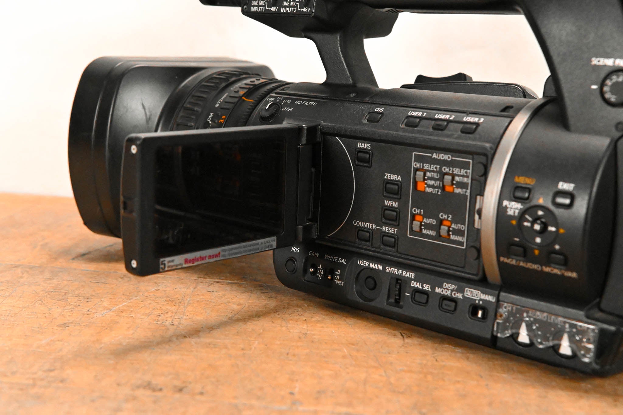 Panasonic AG-HPX255P P2 HD Handheld Camcorder