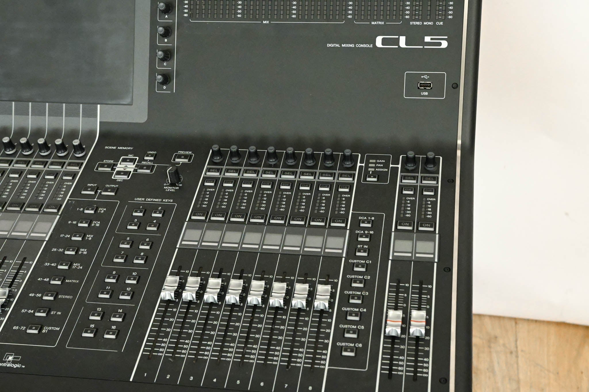 Yamaha CL5 72-Channel Digital Mixing Console