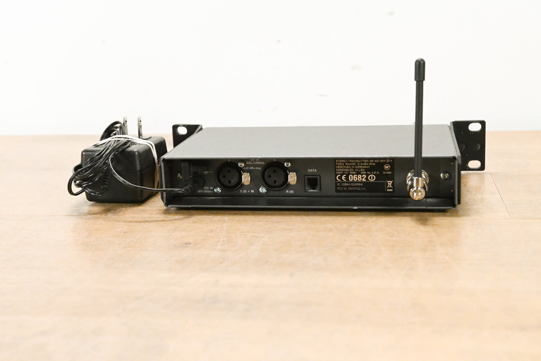 Sennheiser SR 300 IEM G2 Wireless In-Ear Monitor Transmitter 518-554 MHz