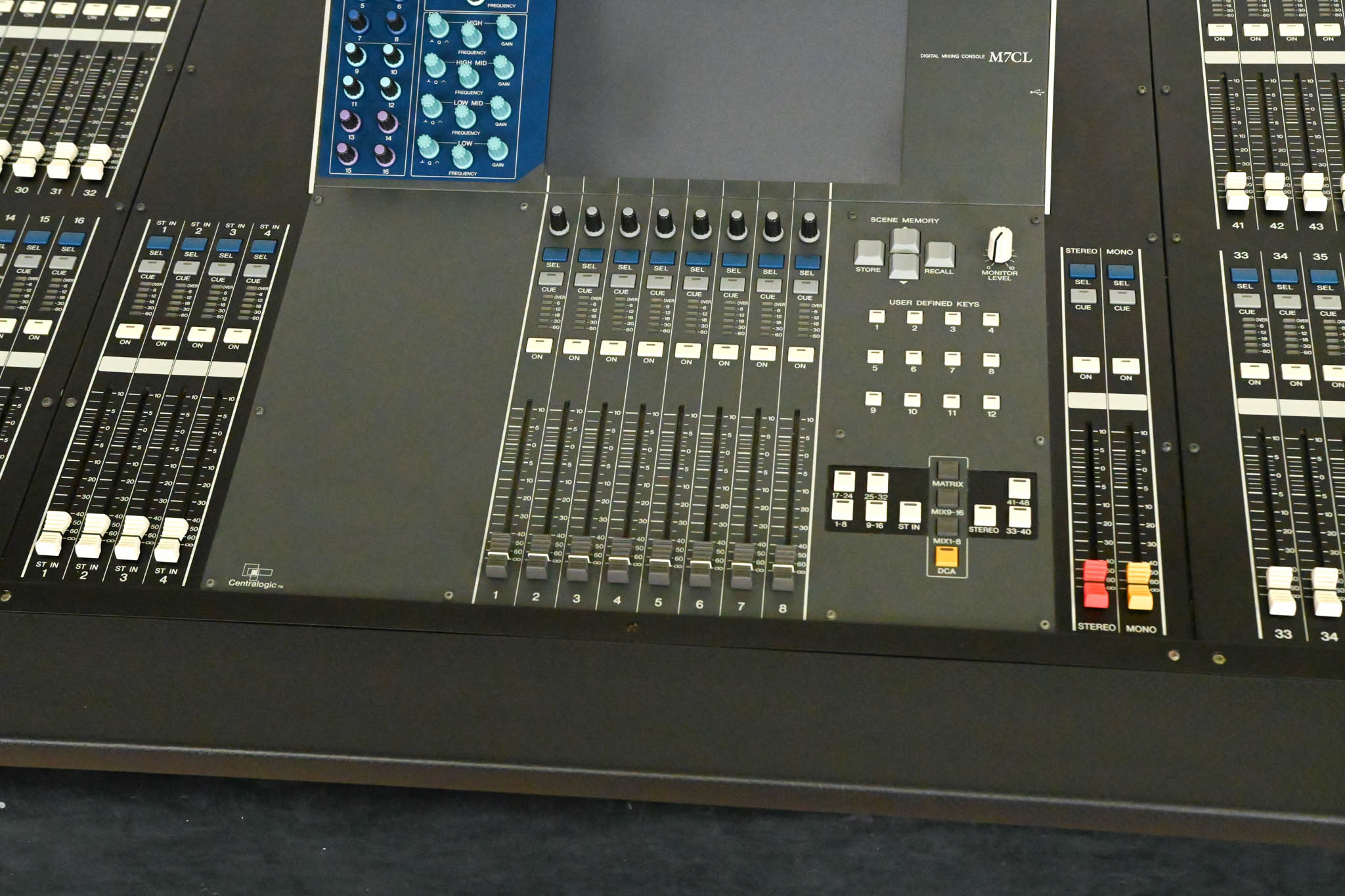 Yamaha M7CL-48ES 48-Channel EtherSound Digital Audio Mixer