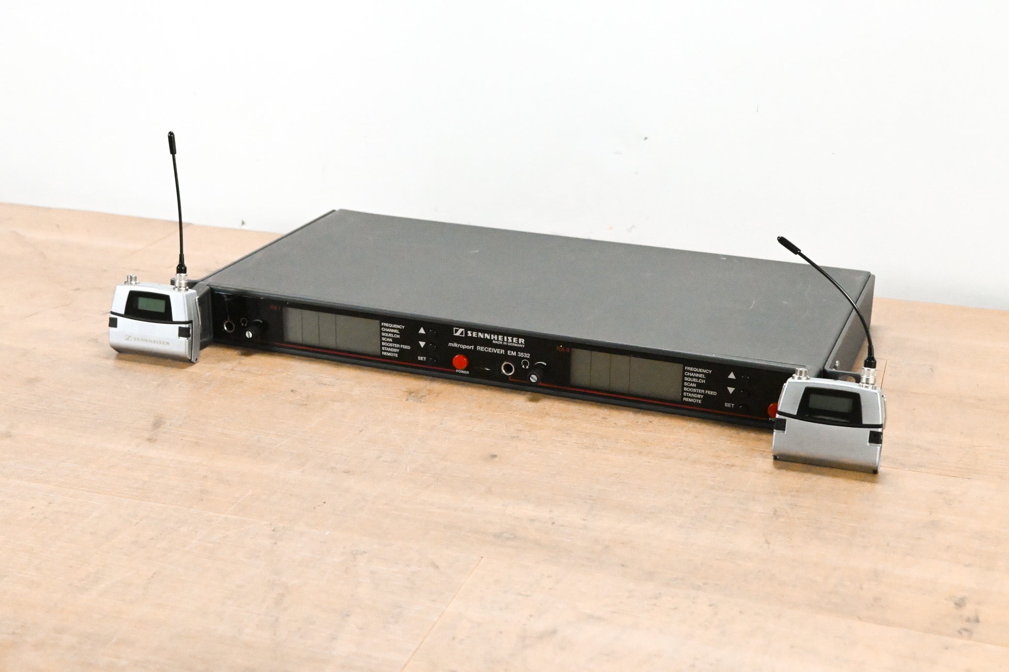 Sennheiser EM 3532-U Mikroport Receiver w/ SK5212-II Packs 548-584 MHz