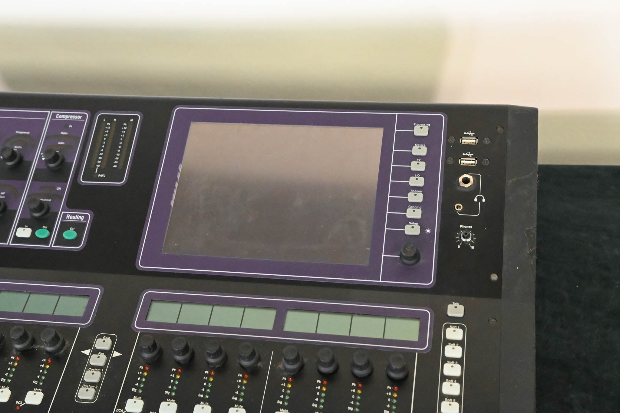 Allen & Heath GLD-80 Digital Audio Mixing Surface