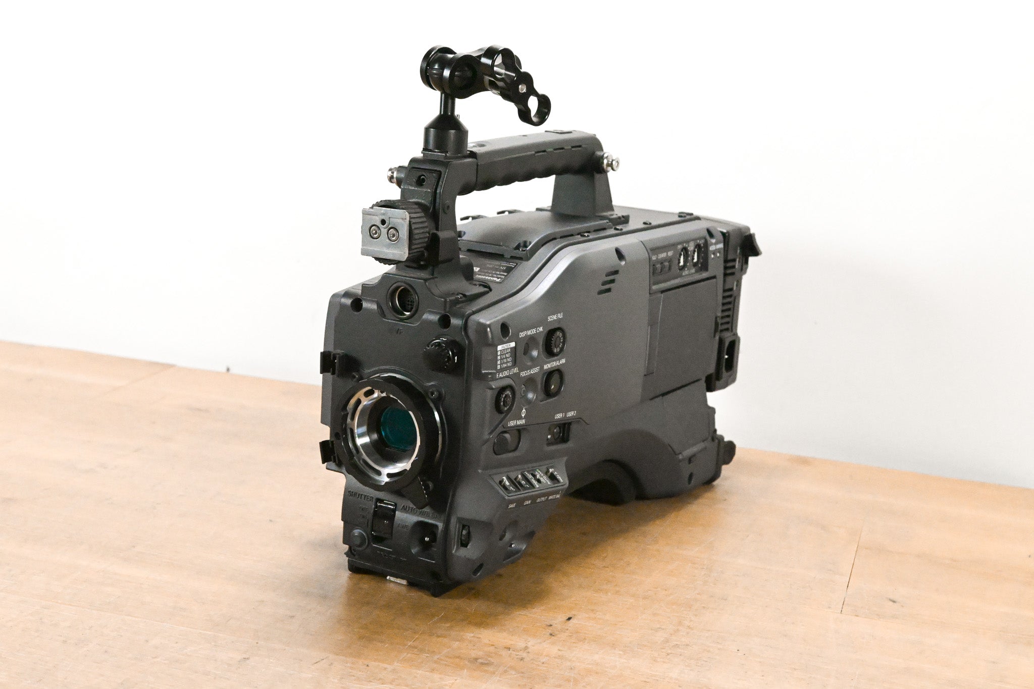 Panasonic AG-HPX500P 2/3" Shoulder-Mounted P2HD Camcorder
