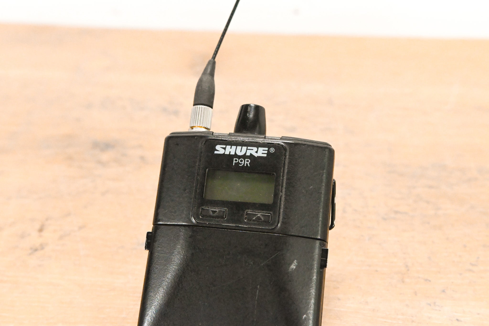 Shure PSM 900 Wireless IEM System L6 Band: 656-692 MHz (NO POWER SUPPLY)
