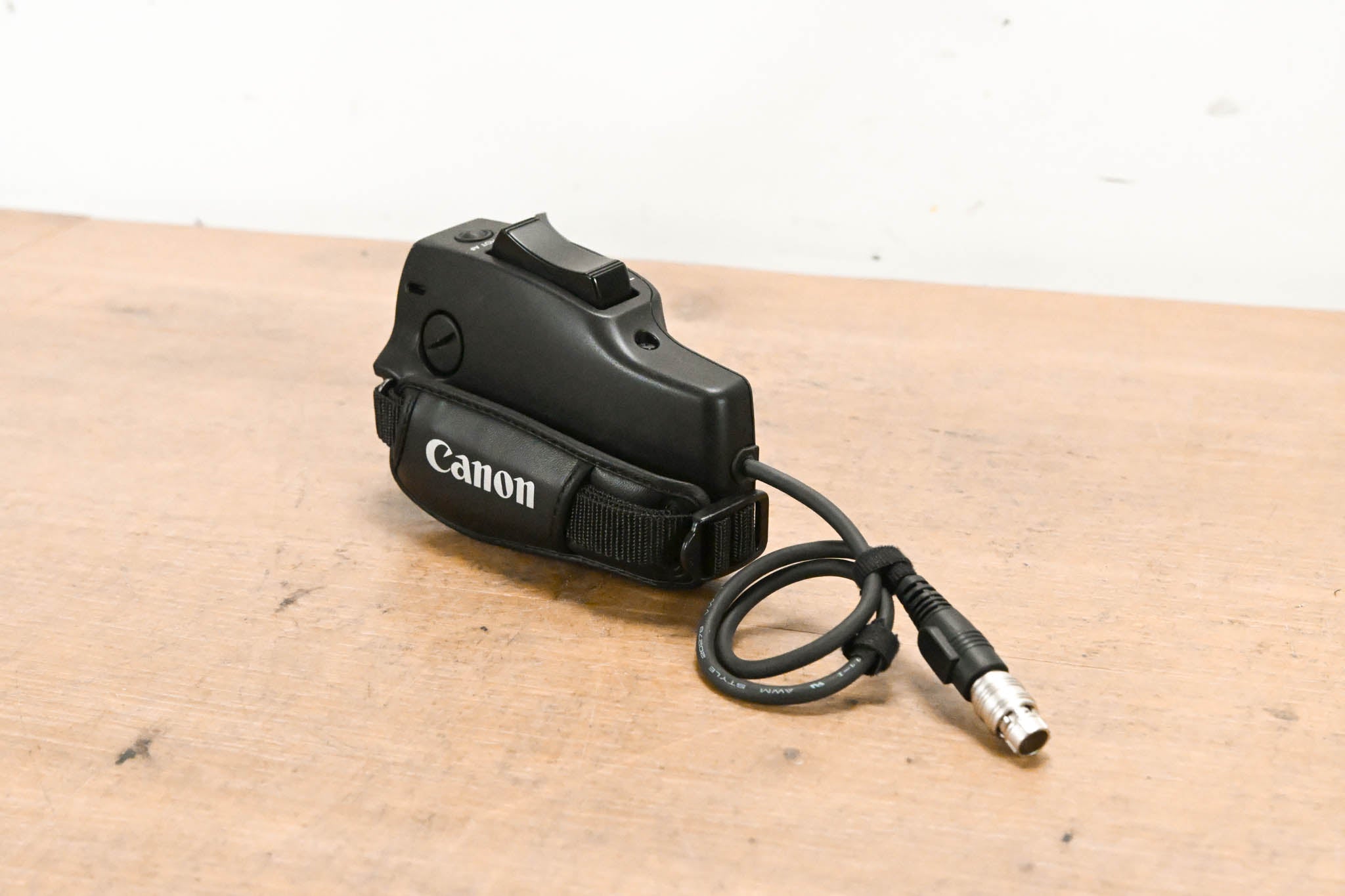 Canon ZSG-C10 Zoom Grip for COMPACT-SERVO Lens