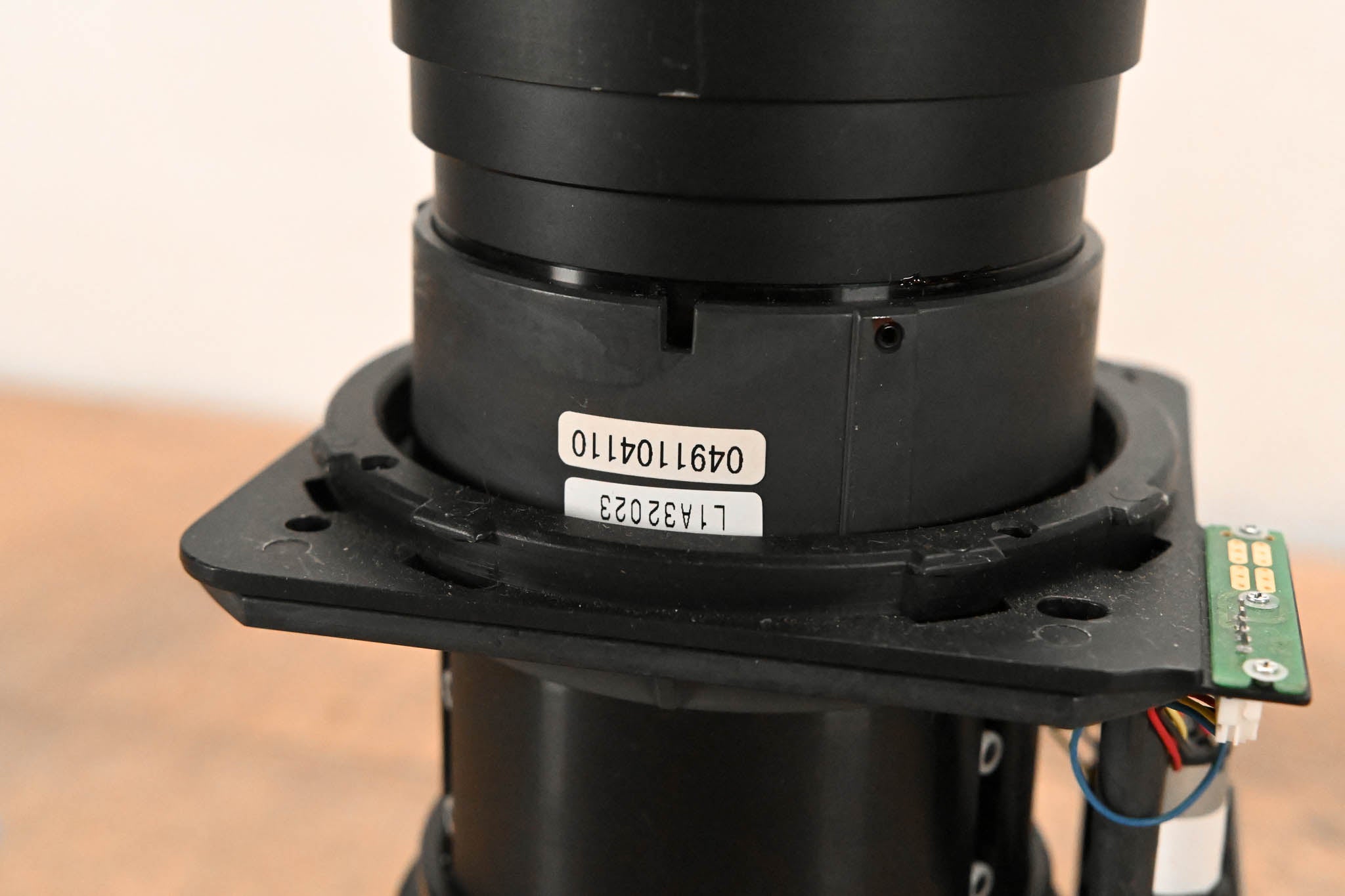 SANYO LNS-W02Z 1.35-1.8:1 Wide Zoom Projection Lens