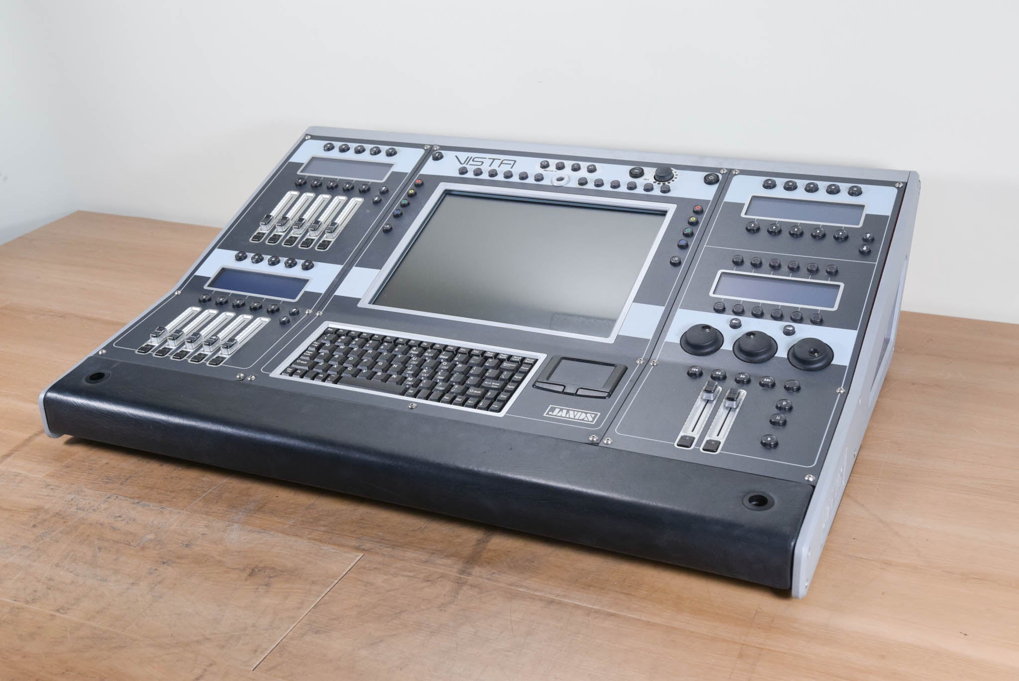 Jands Vista T2/T4 Digital Lighting Console