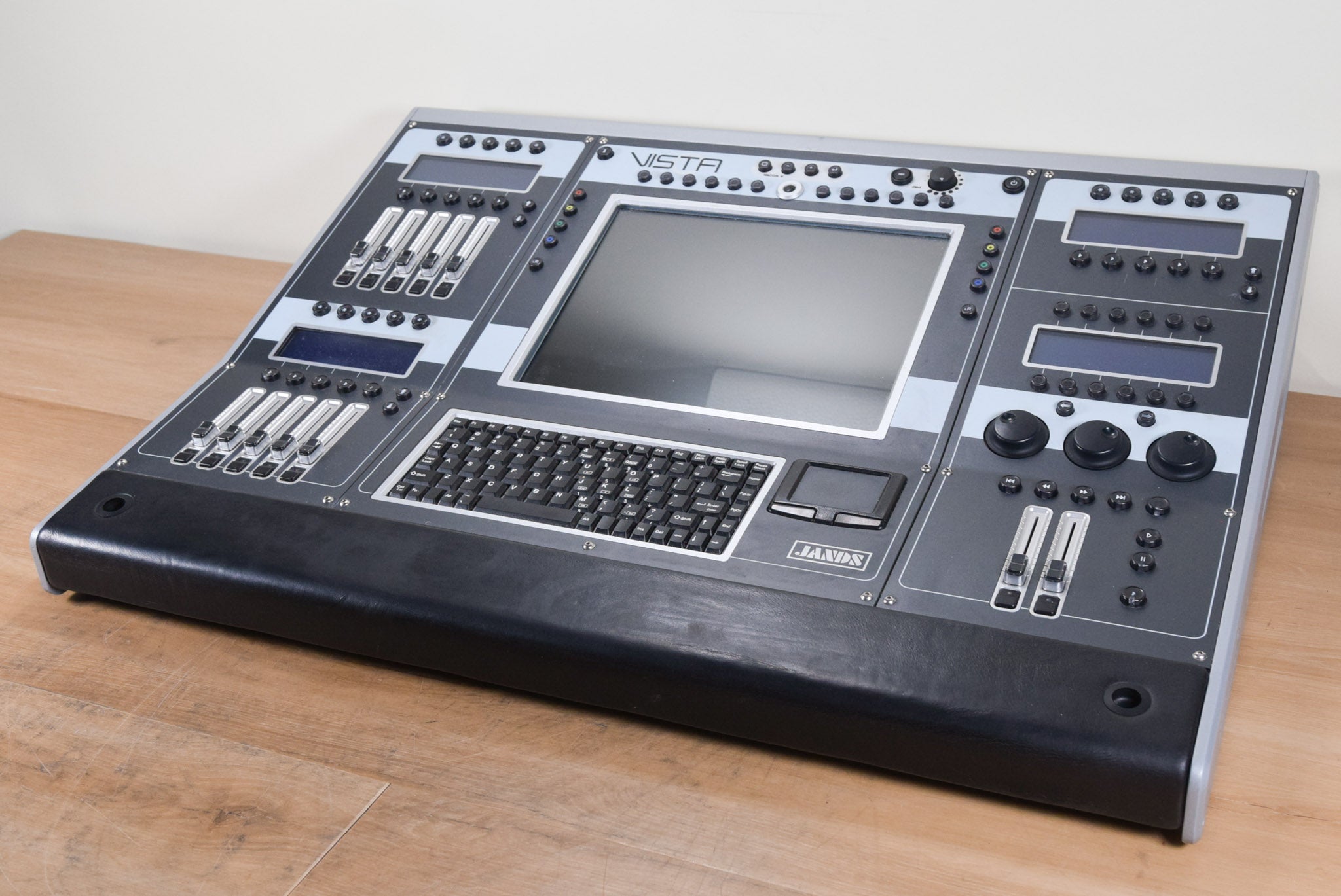 Jands Vista T4 Digital Lighting Console