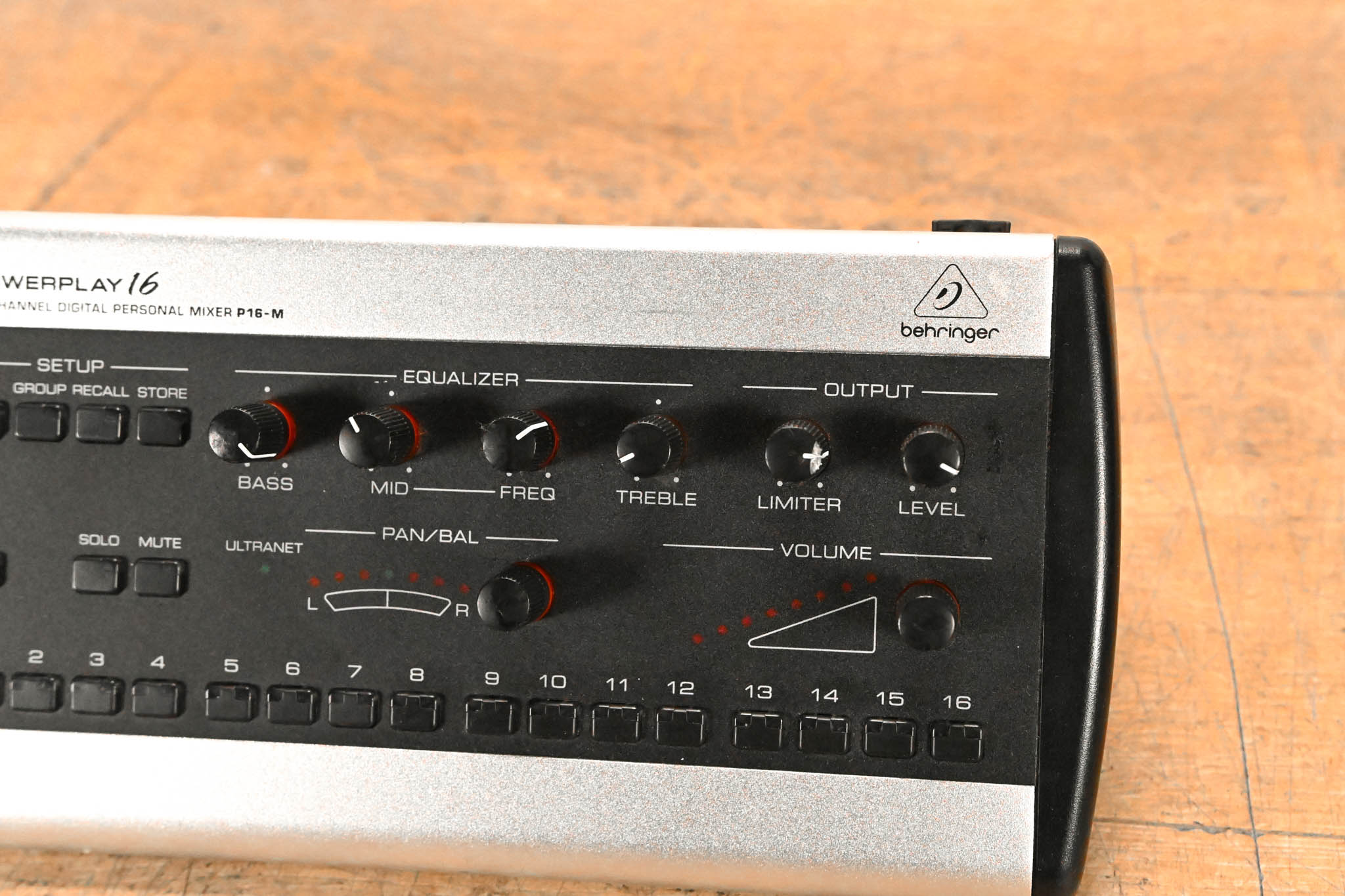 Behringer Powerplay P16-M 16-Channel Digital Personal Mixer