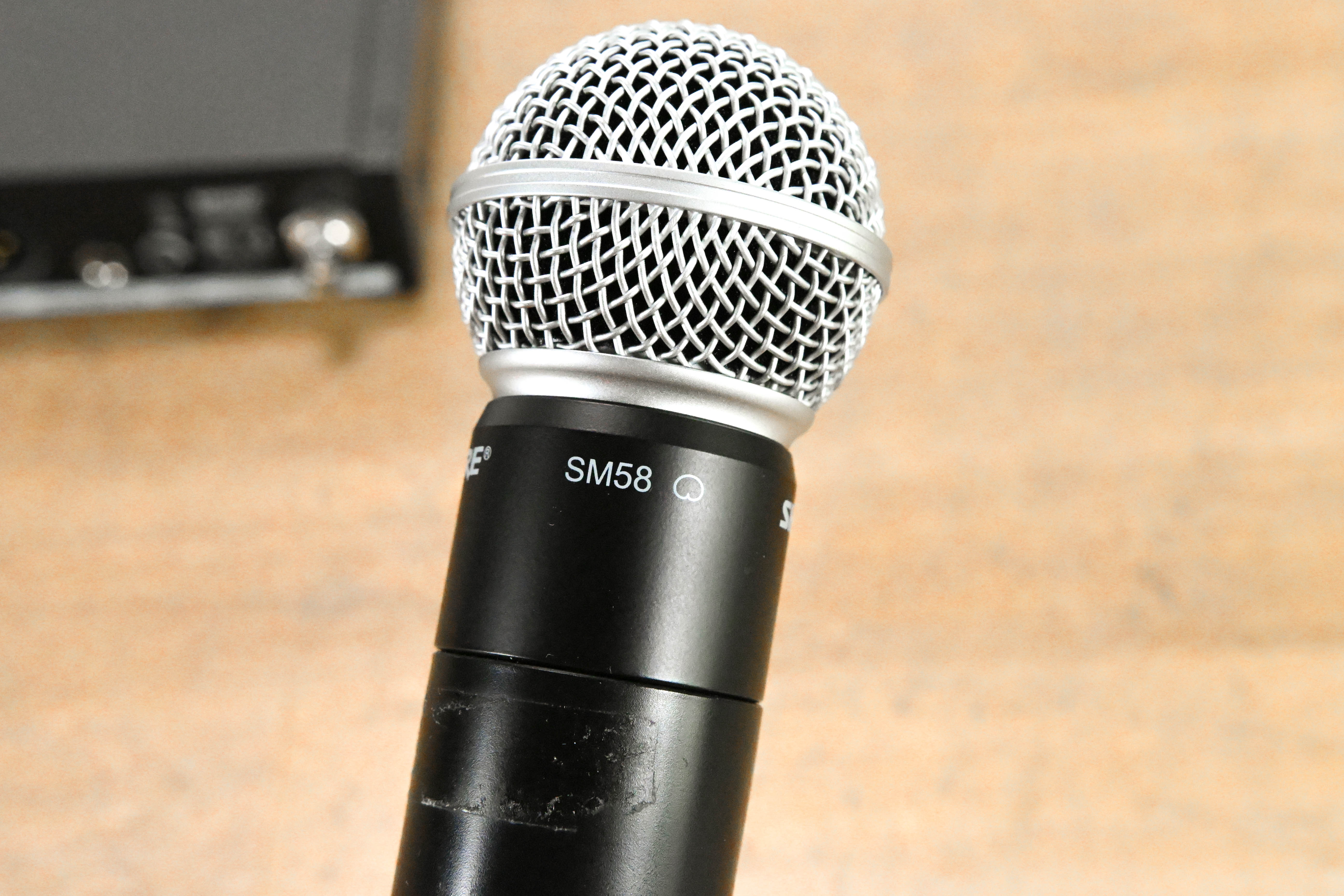 Shure SLX24/SM58 Handheld Wireless System - H5 Band (NO POWER SUPPLY)