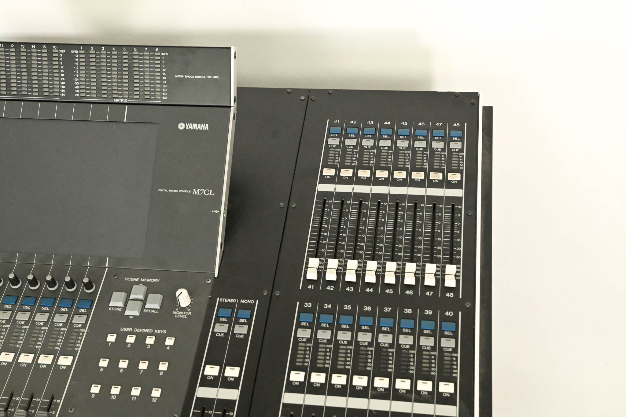 Yamaha M7CL-48 48-Channel Digital Audio Mixing Console