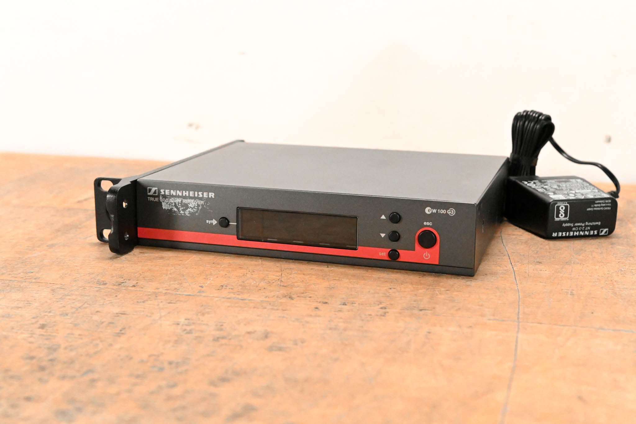 Sennheiser EM 100 G3 Wireless Receiver - A Range: 516-558 MHz