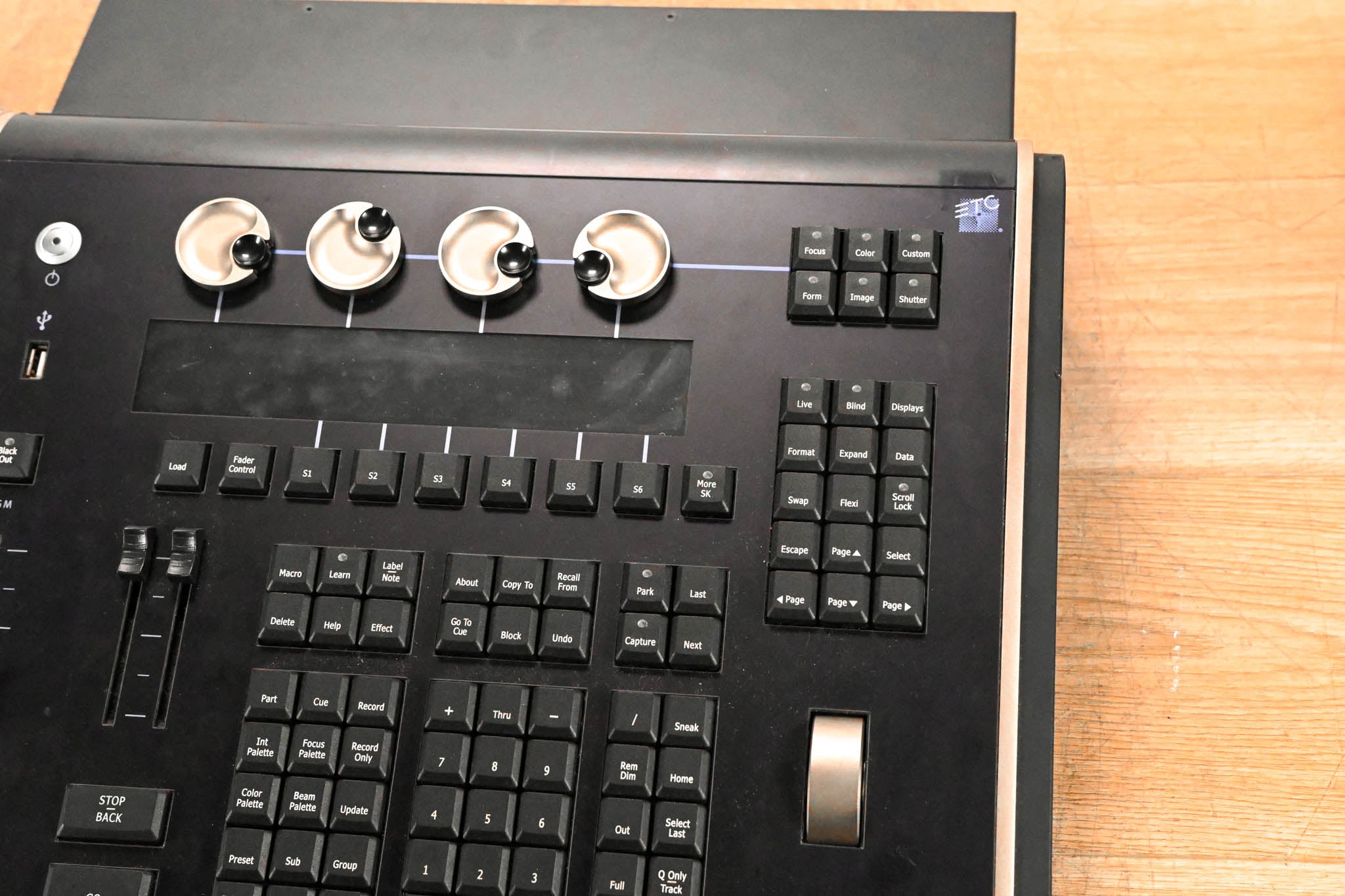 ETC ION 1000 Lighting Console with ETC 2x10 Universal Fader Wing