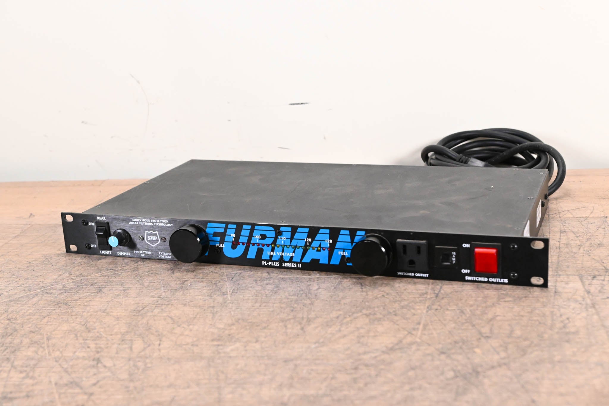 FURMAN PL-PLUSJ SERIES II 電源ユニット FURMAN PL-Plus J Series II ディストリビューター 【公式通販】