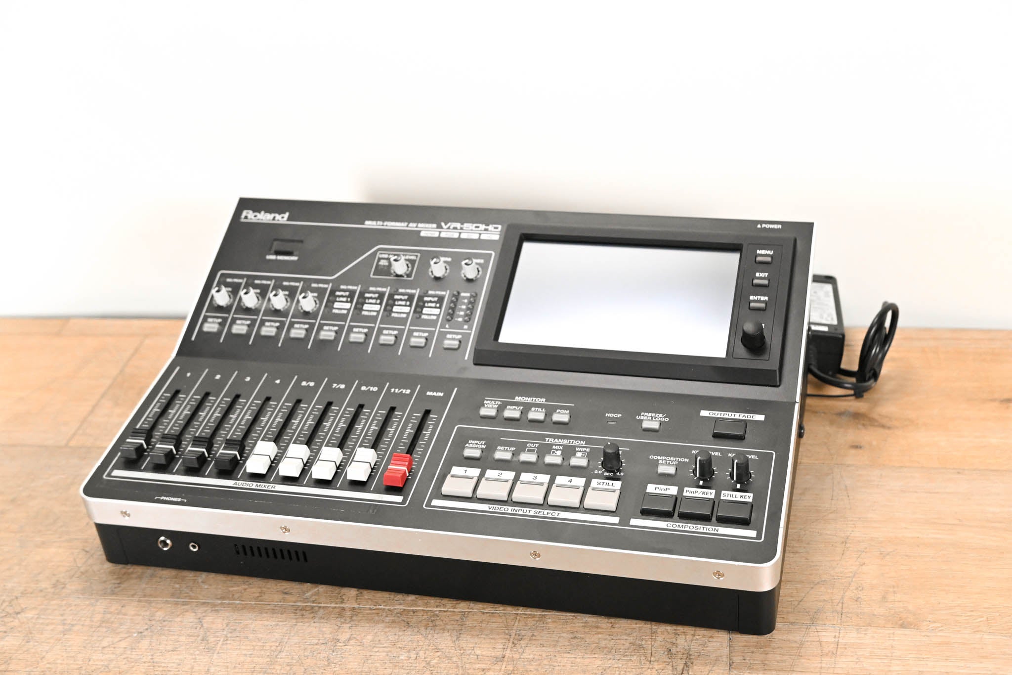 Roland VR-50HD Multi-Format AV Mixer