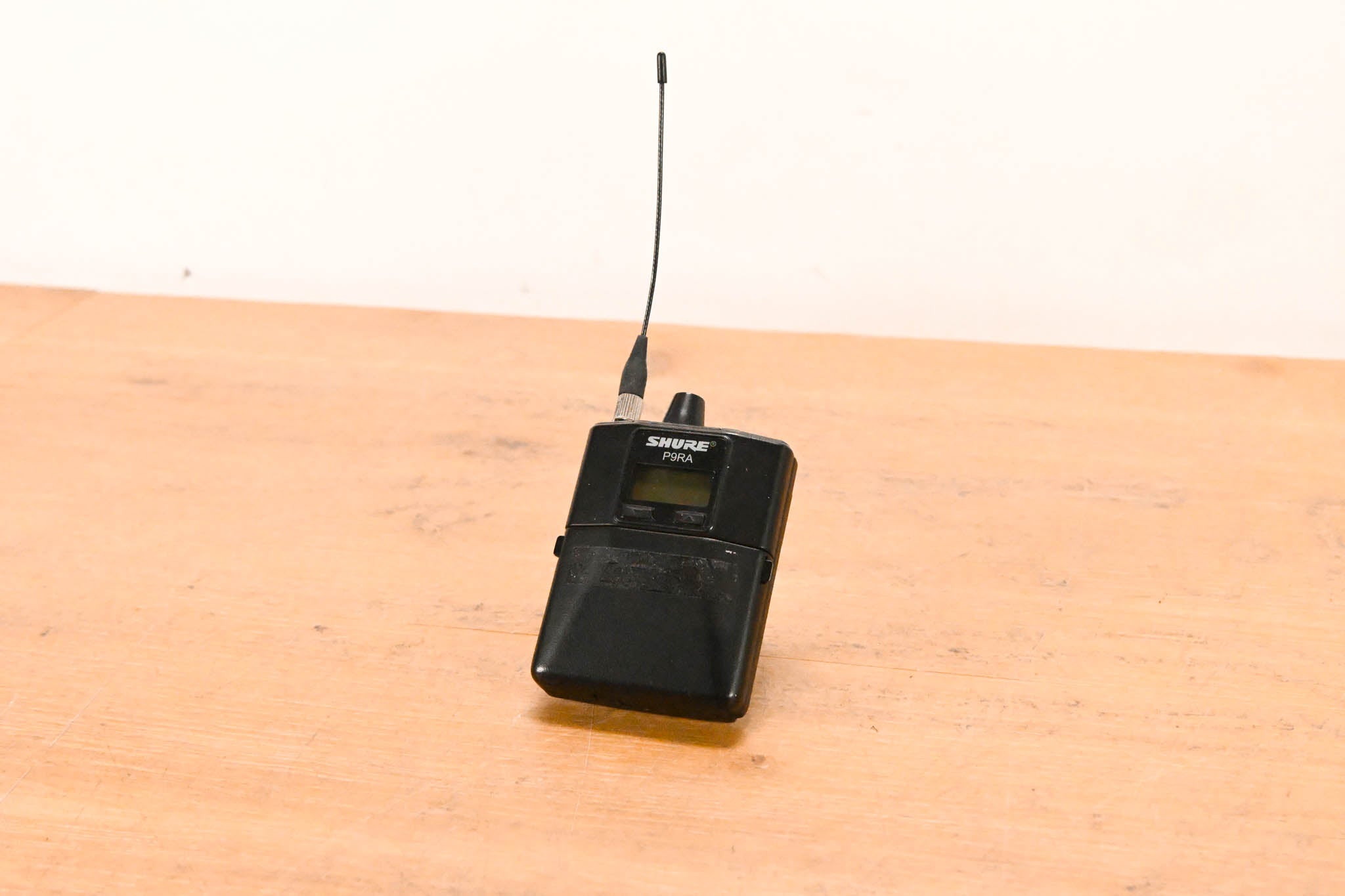 Shure P9RA-K1 Wireless Bodypack Receiver - K1 Band: 596-632 MHz