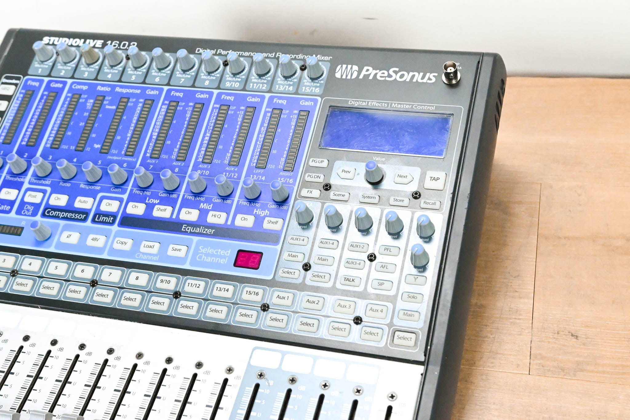 PreSonus StudioLive 16.0.2 16-Channel Digital Mixer