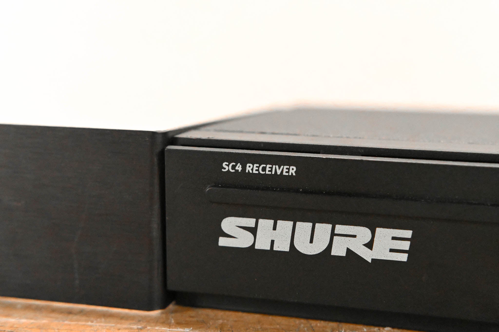 Shure SC4-CT Wireless Receiver - 206.000 MHz (NO POWER SUPPLY)