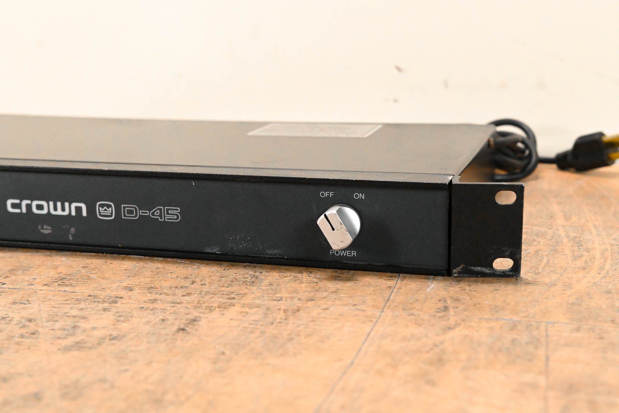 Crown D-45 Two-Channel, 35W Power Amplifier