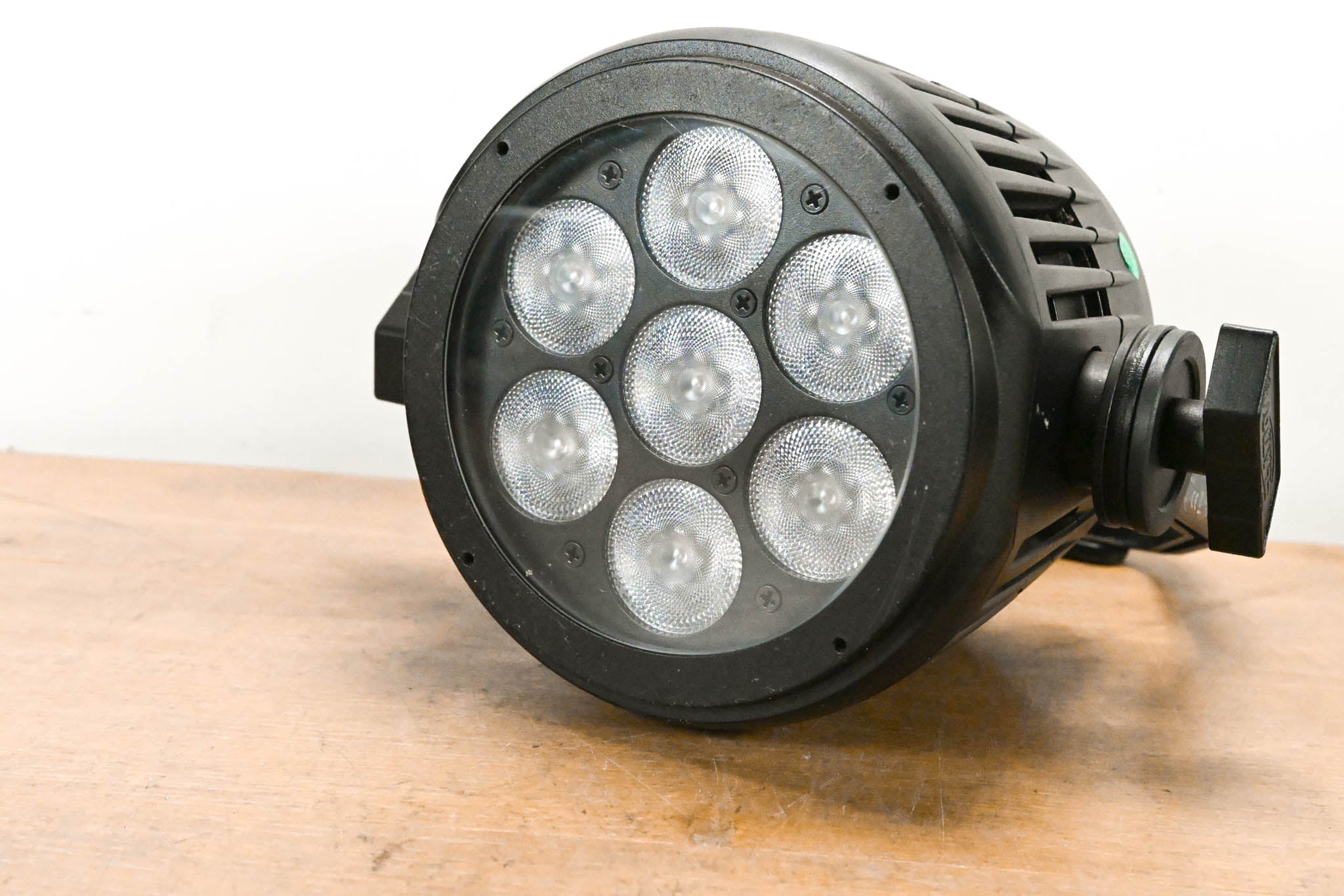 Elation SEVEN PAR 7IP 7-Color LED Par Wash Light (NO POWER CABLE)