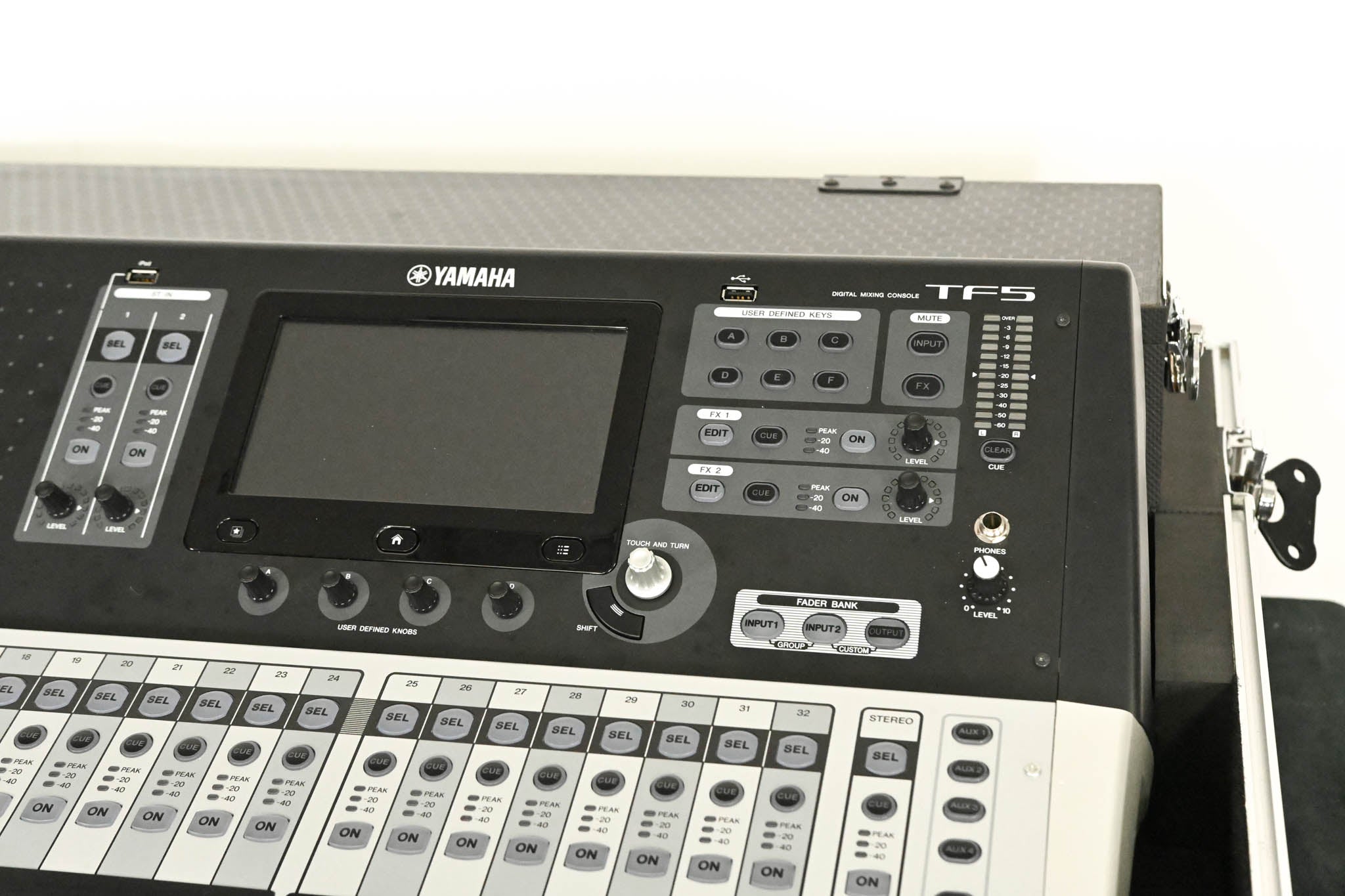 Yamaha TF5 32-Input Digital Mixing Console with Road Case