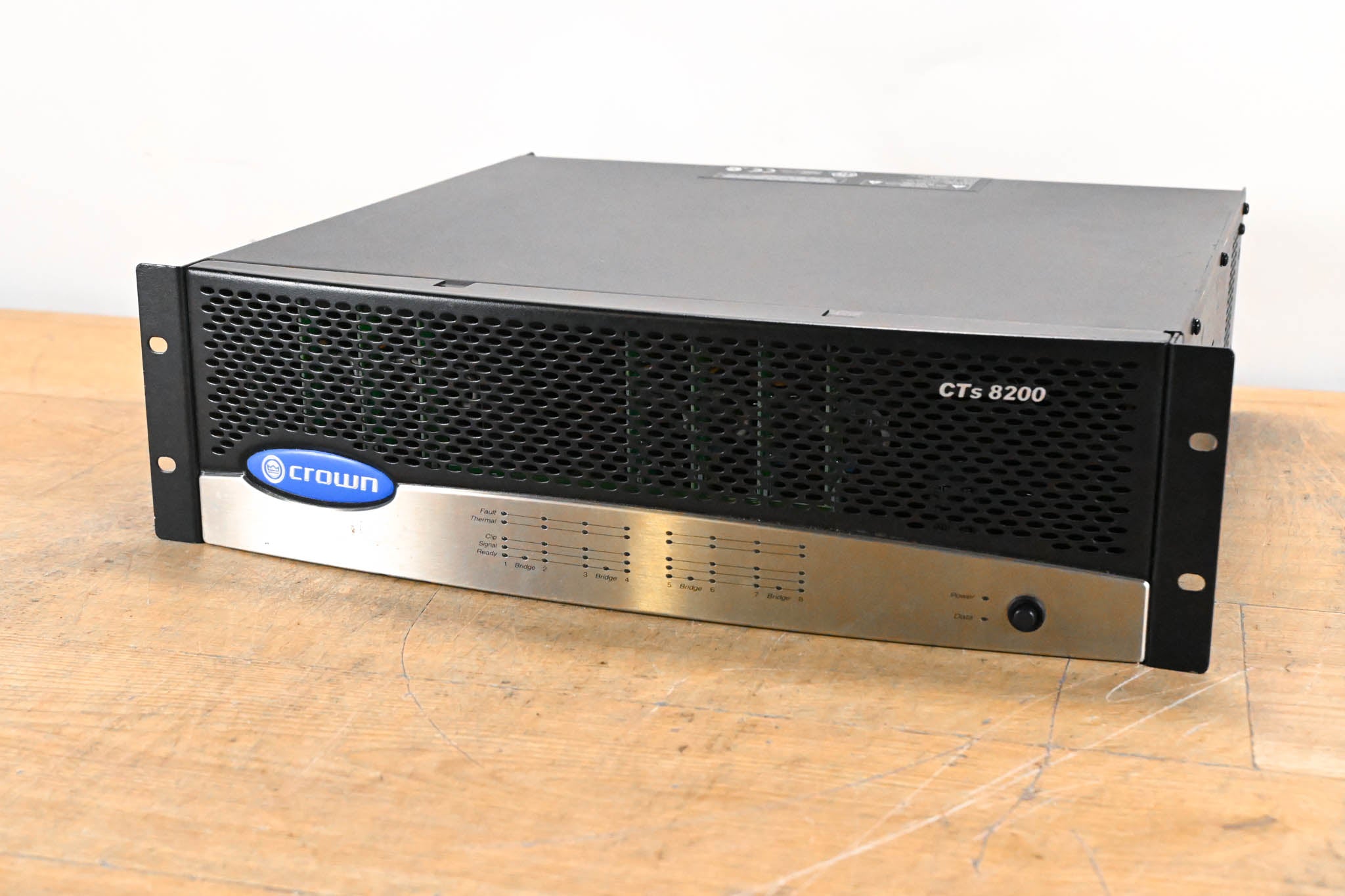 Crown CTs 8200 200W 8-Channel Power Amplifier