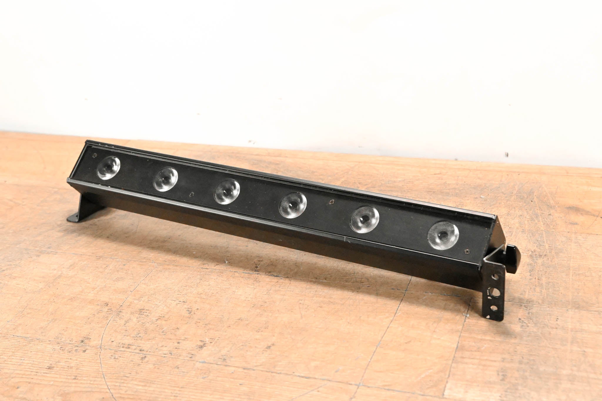 ADJ Ultra Bar 6 LED Linear Fixture
