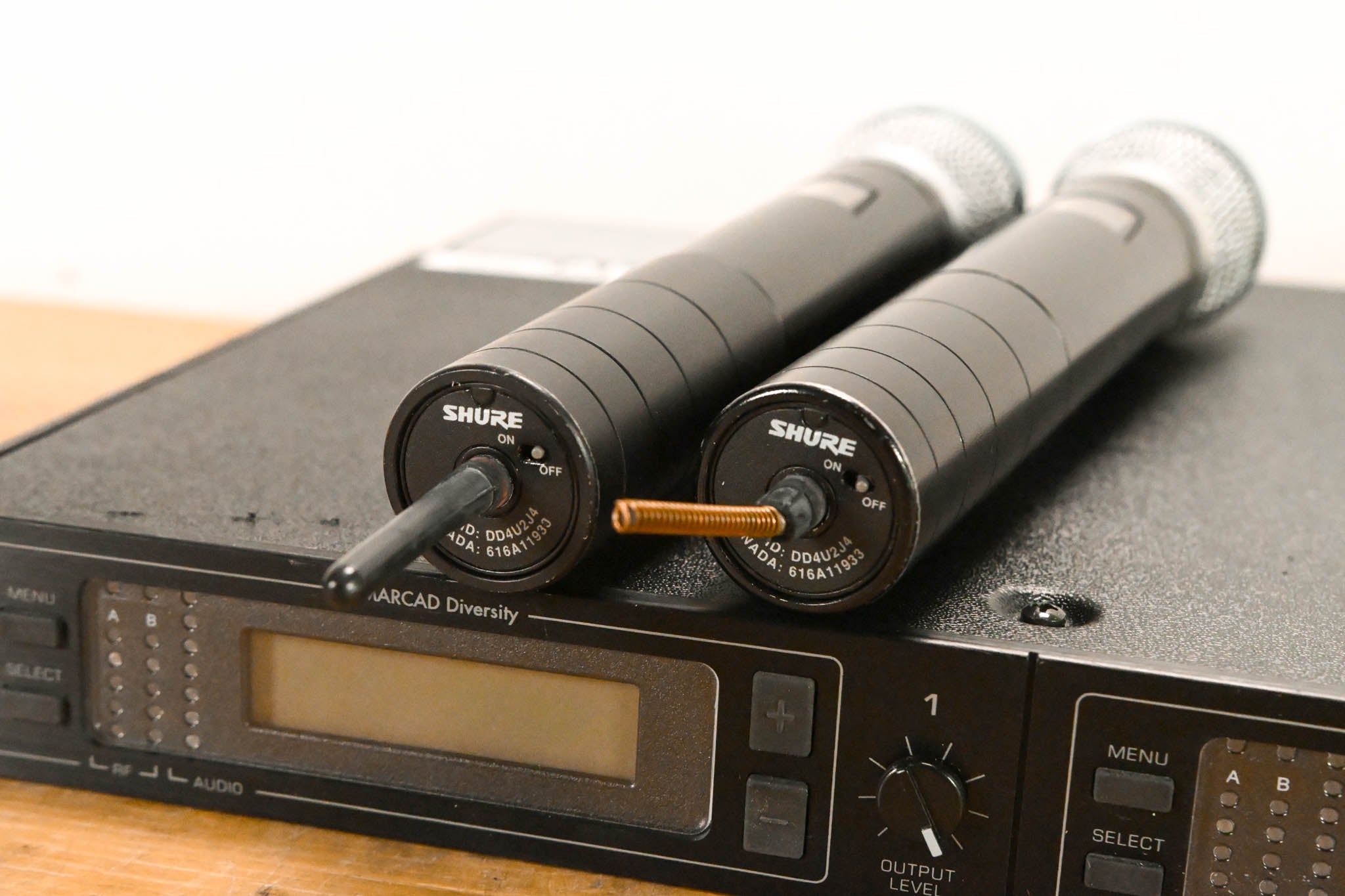Shure U4D-J4 Wireless Receiver w/ two U2/BETA87A Handheld Mics - J4 Band