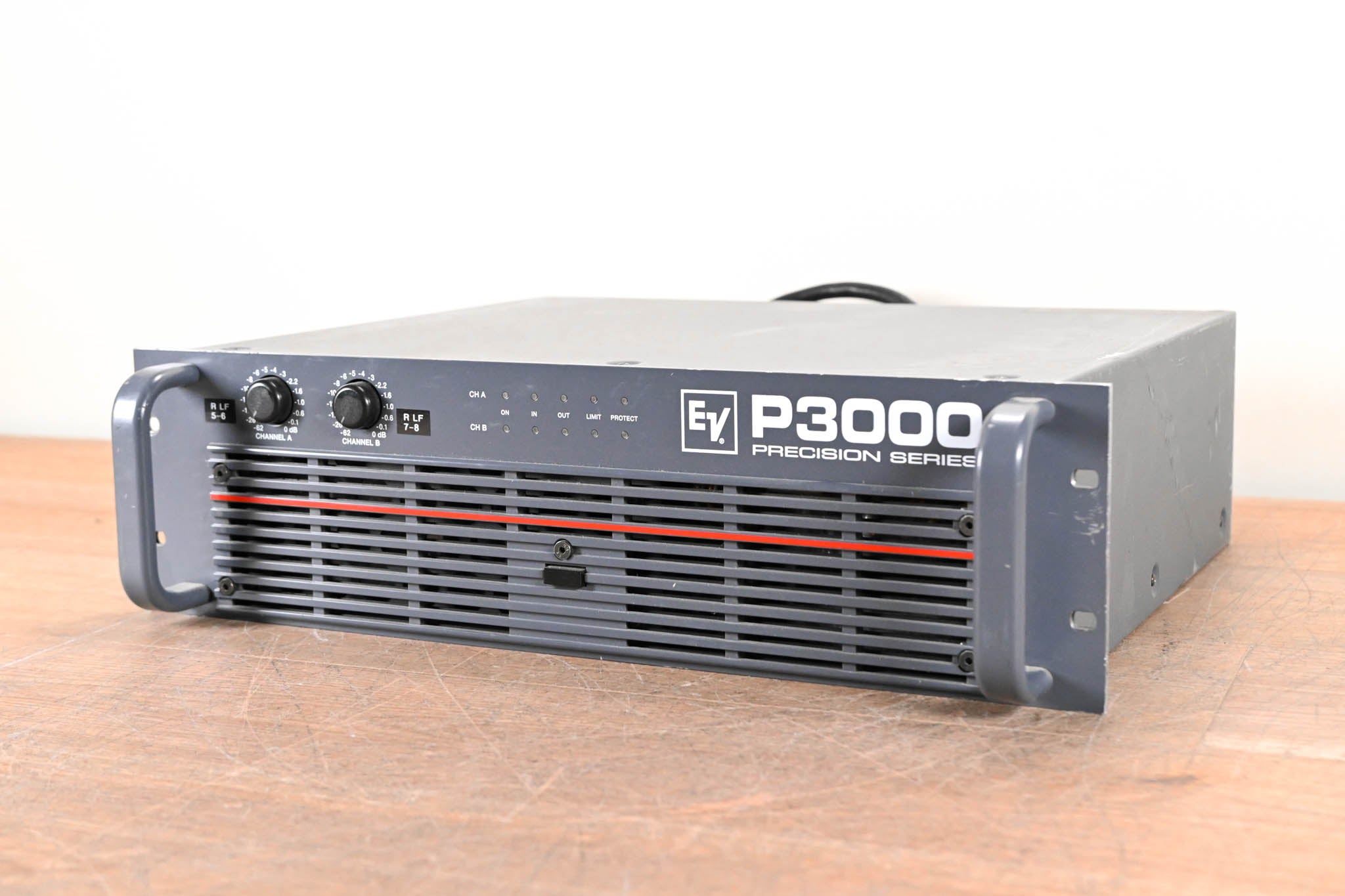 ElectroVoice (EV) P3000 Precision Series 2Channel Power Amplifier