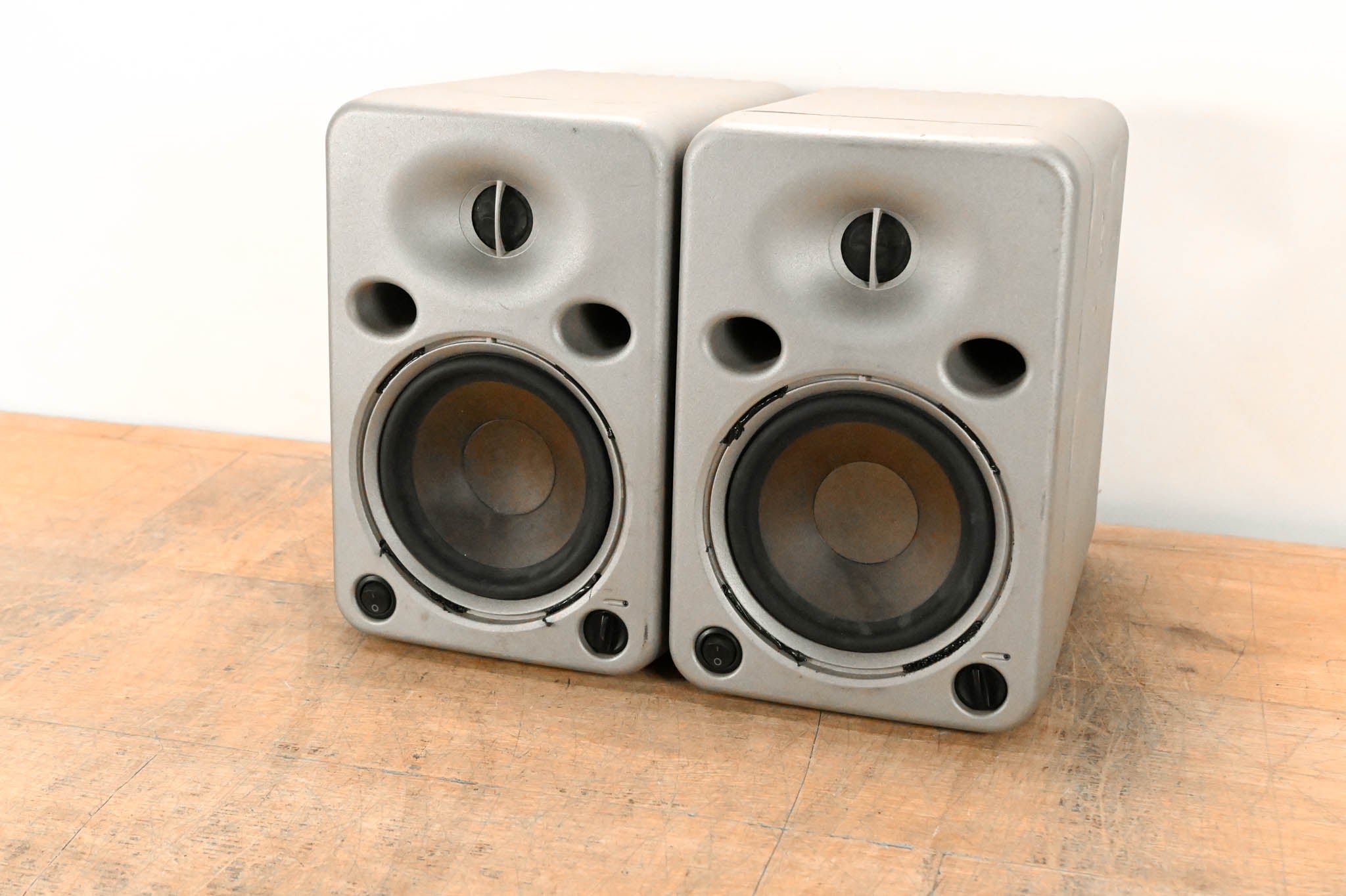JBL LSR25P Linear Spatial Reference Bi-amplified Studio Monitor (PAIR)